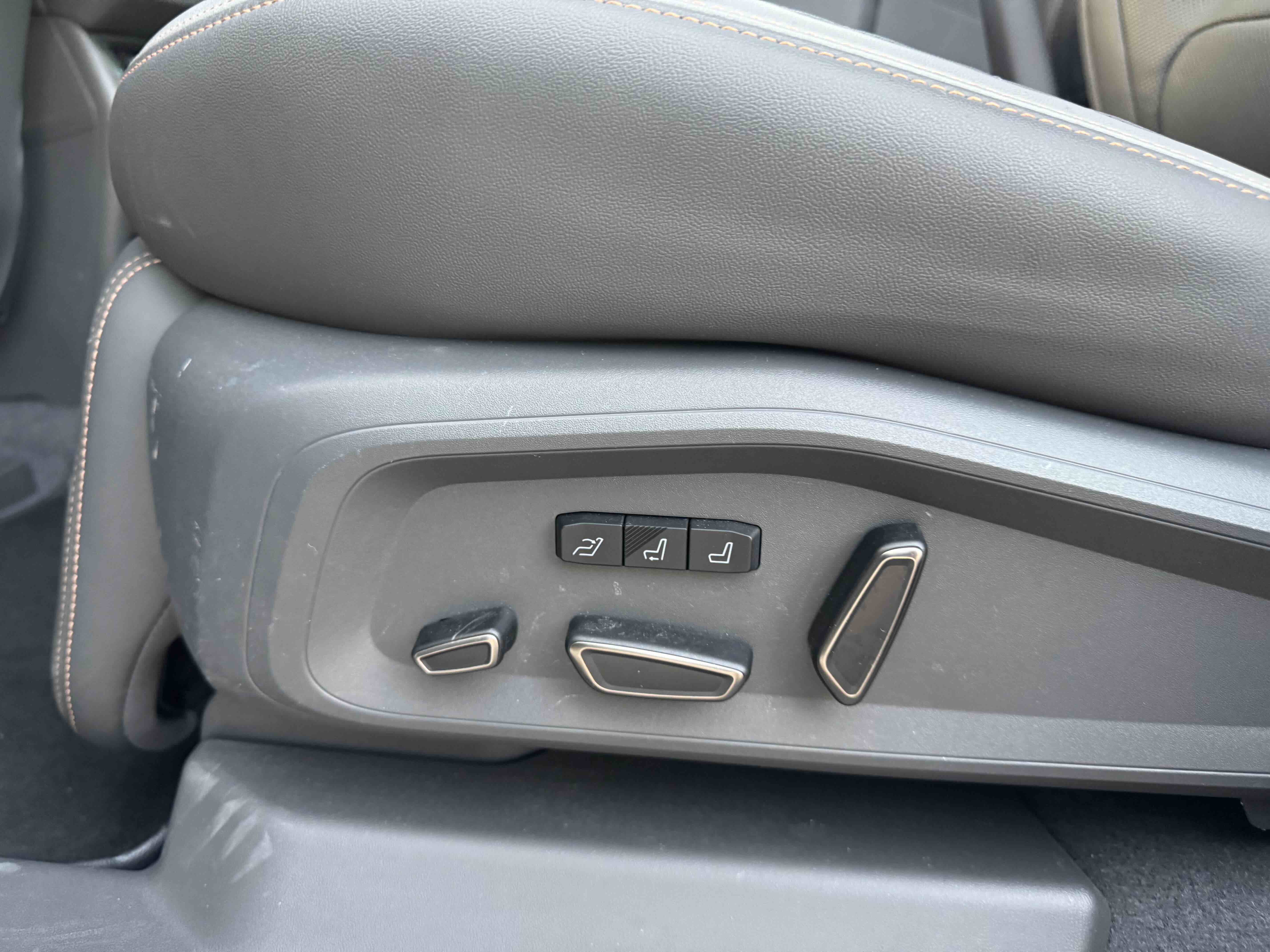 Ford Edge 2024 car image #17