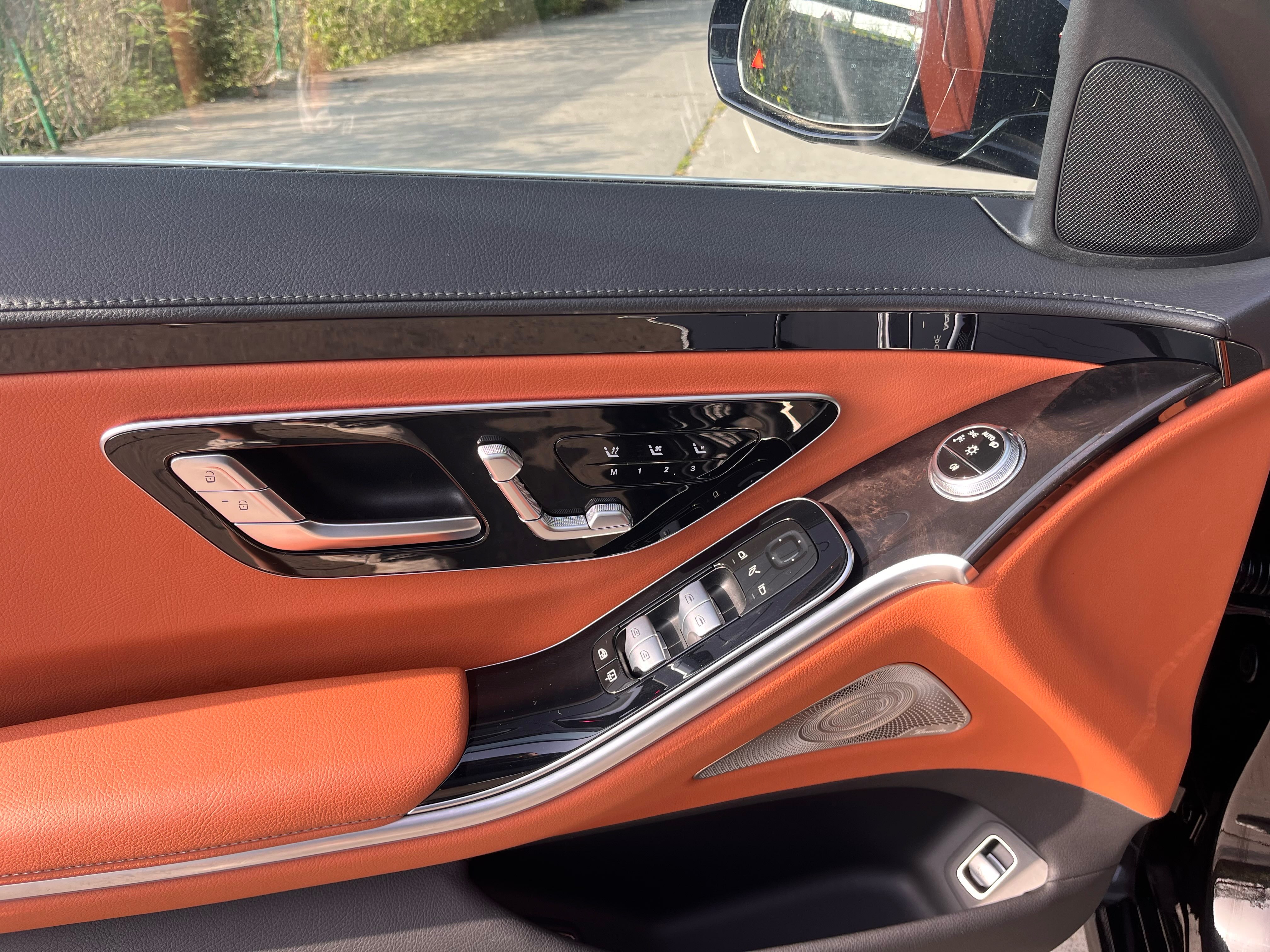 Mercedes-Benz S Class New Energy 2023 صورة سيارة #17