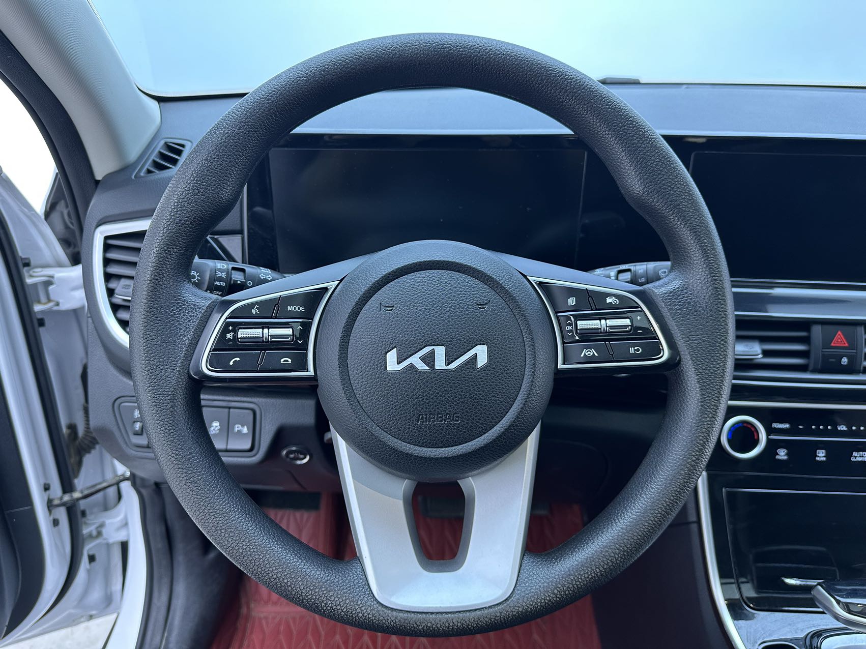 Kia Seltos 2023 #17 Kia Seltos 2023 car image #17