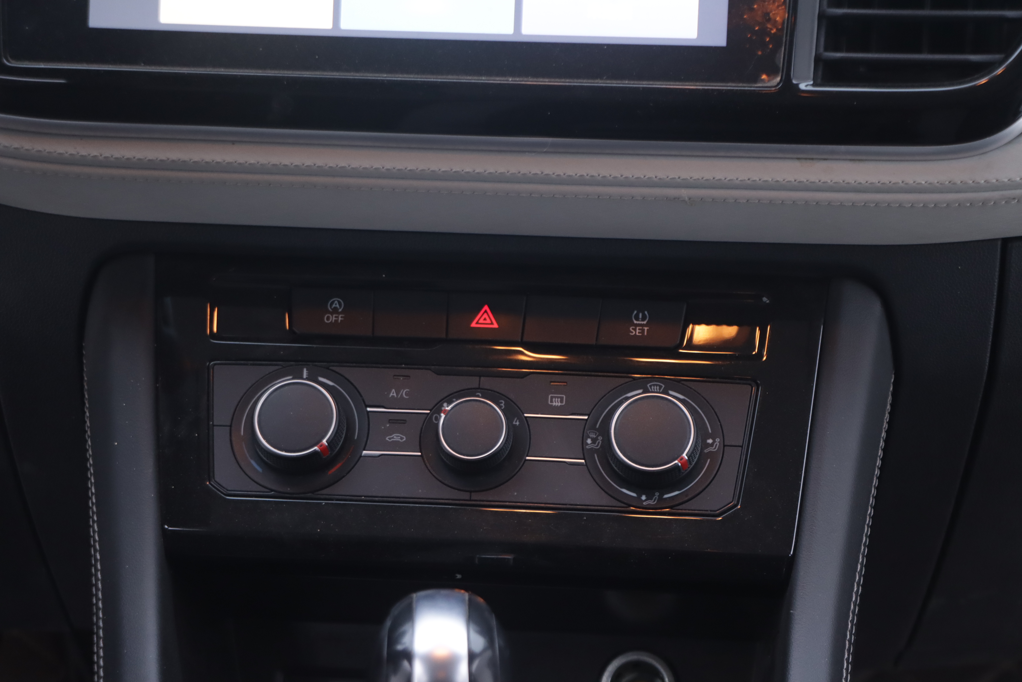 VS5 2023 car image #17