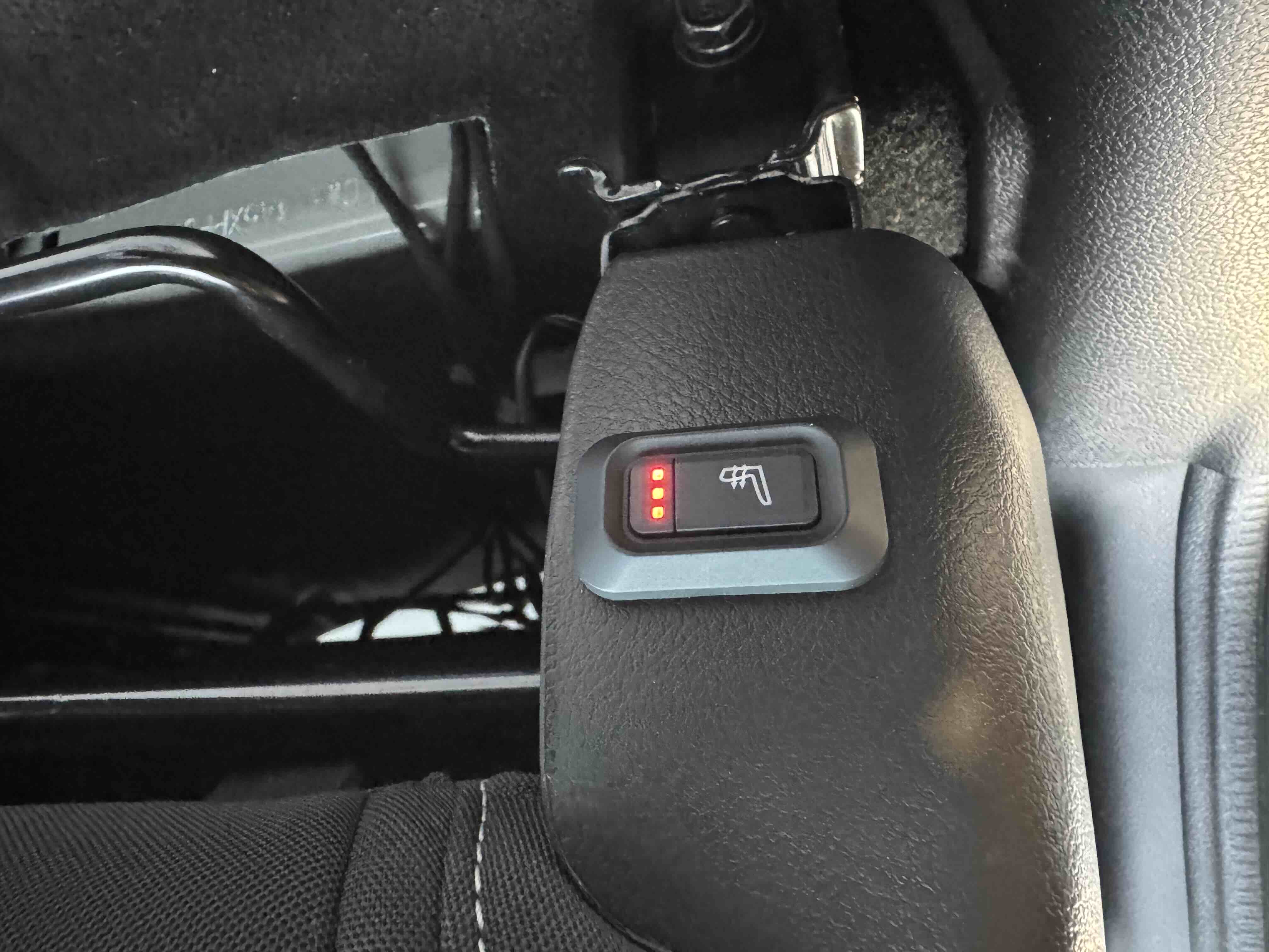 Haval M6 2023 #17 Haval M6 2023 car image #17