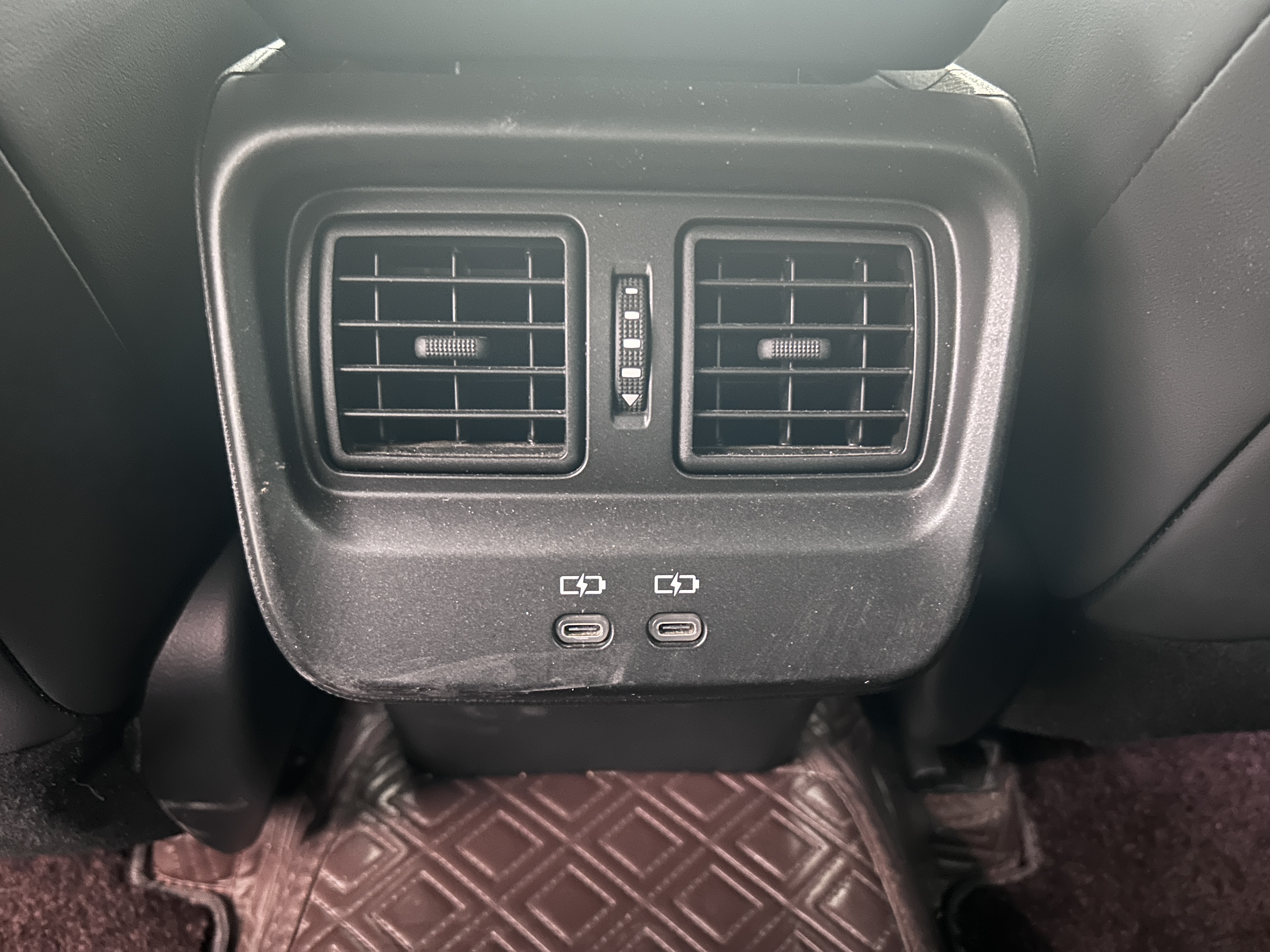 Toyota CrownSportCross 2023 image de voiture #17