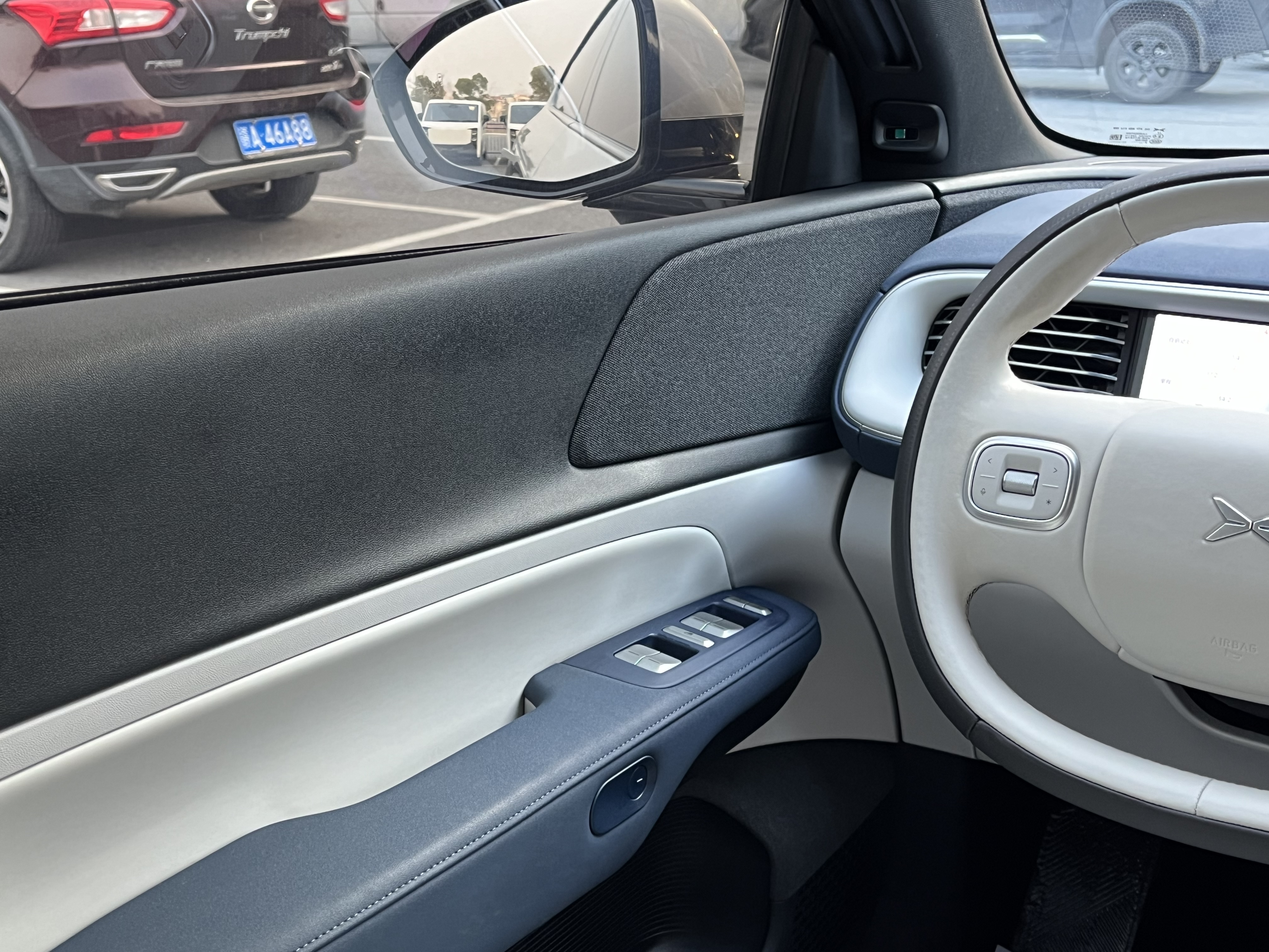 Xpeng G6 2023 صورة سيارة #17