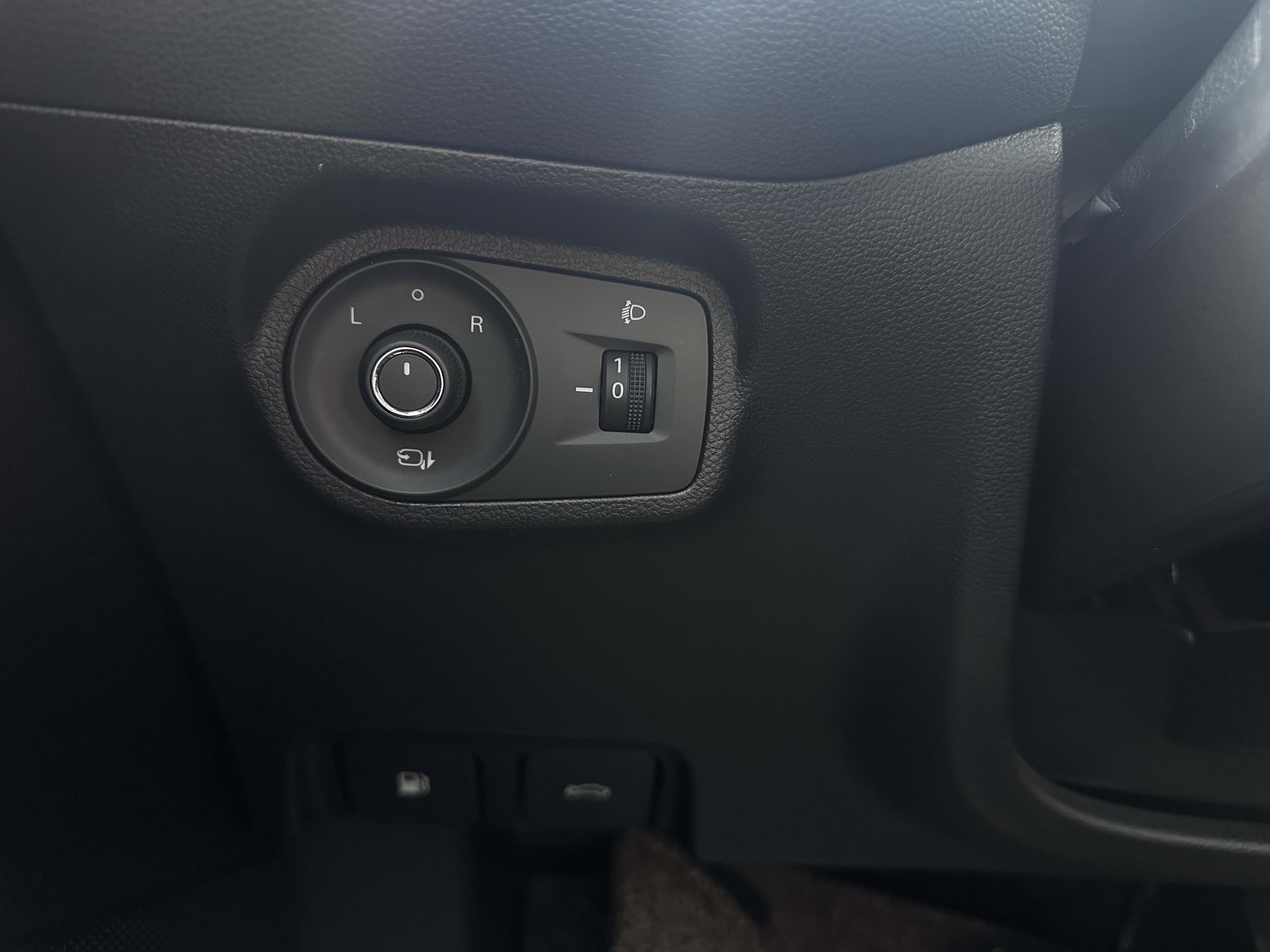 MG 5 2024 car image #17