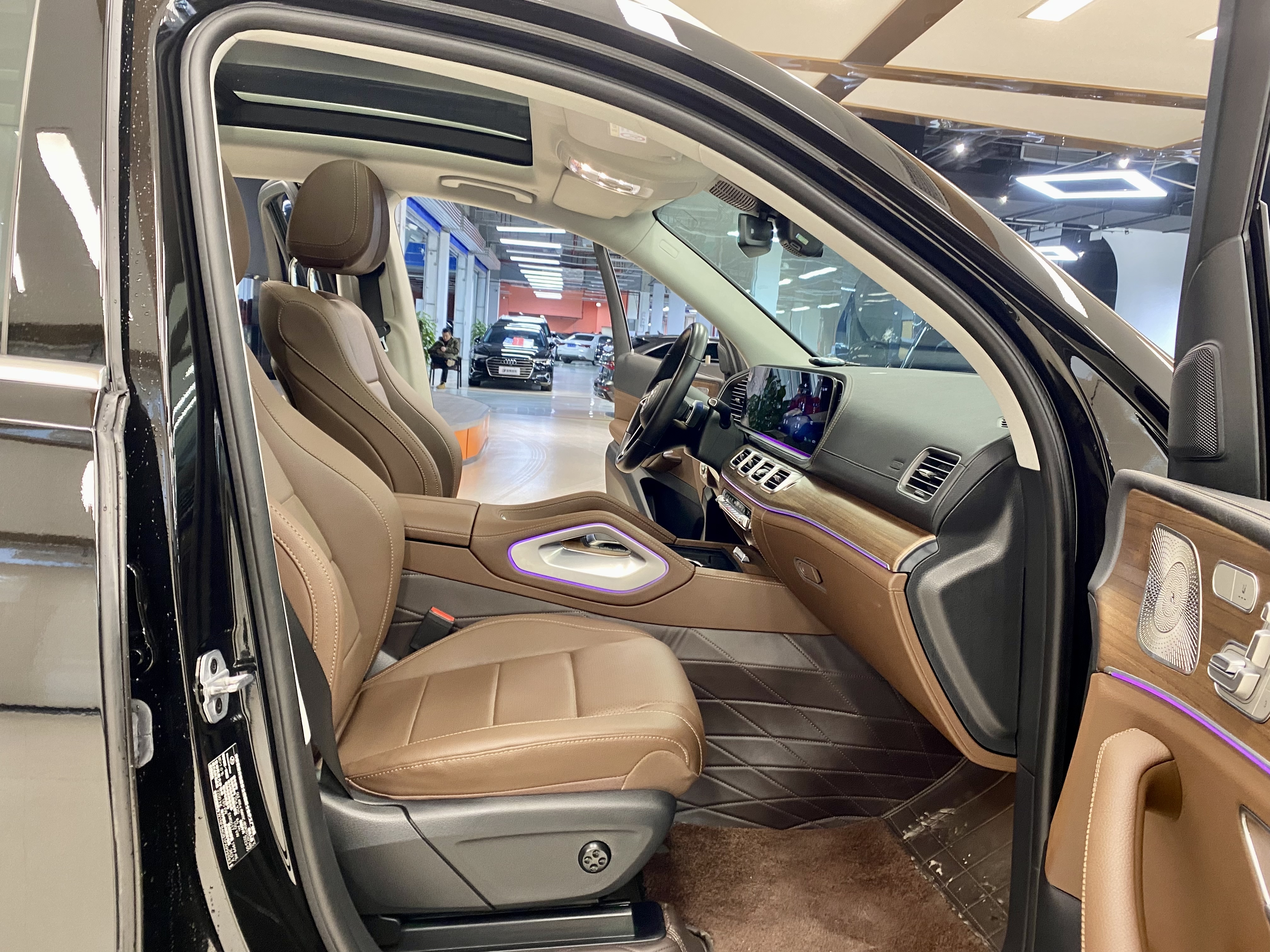 Mercedes-Benz GLE Class New Energy 2023 car image #17