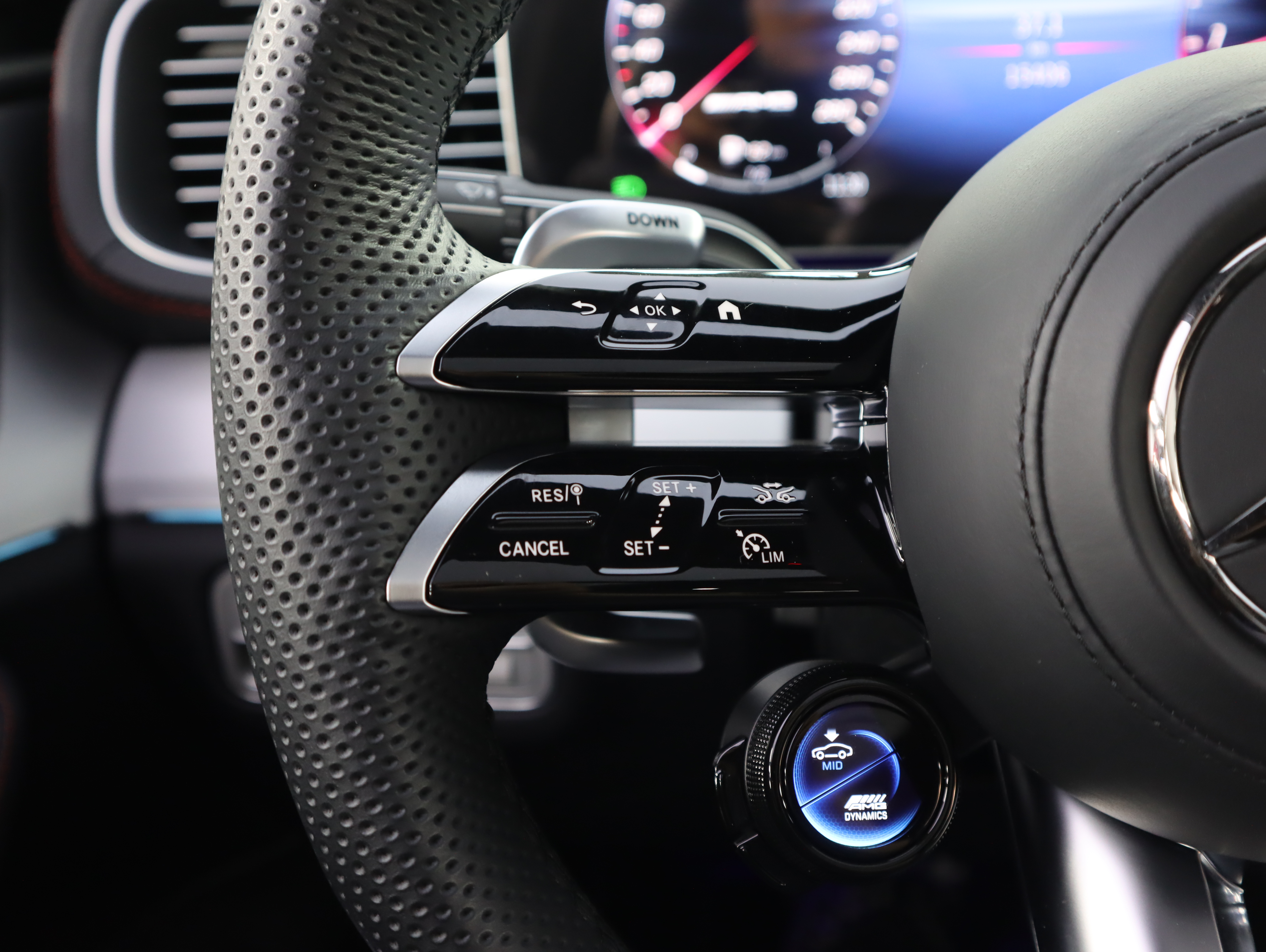 Mercedes-Benz GLE AMG 2024 #17 Mercedes-Benz GLE AMG 2024 car image #17