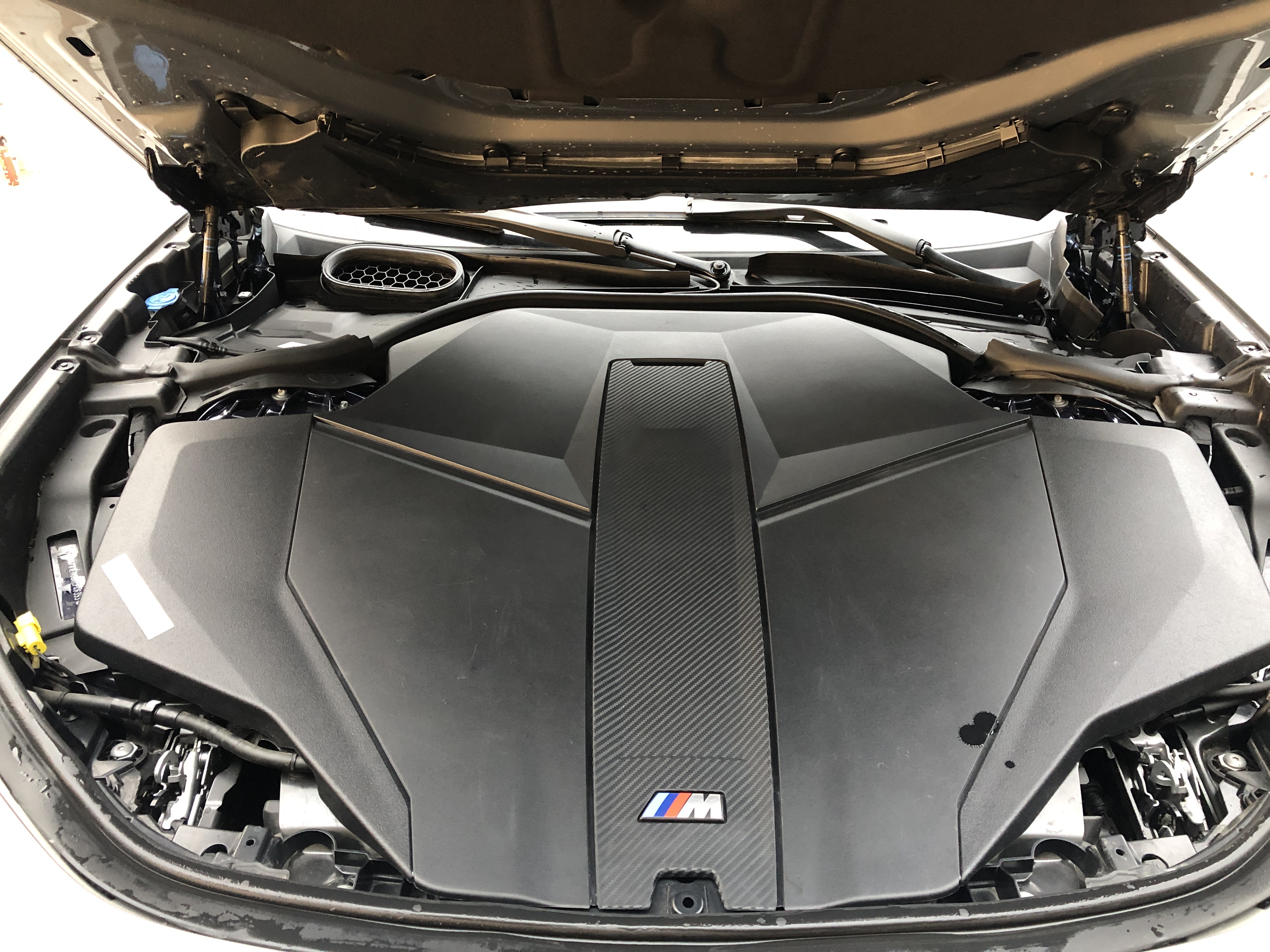 BMW i7 M70L 2023 #17 BMW i7 M70L 2023 car image #17