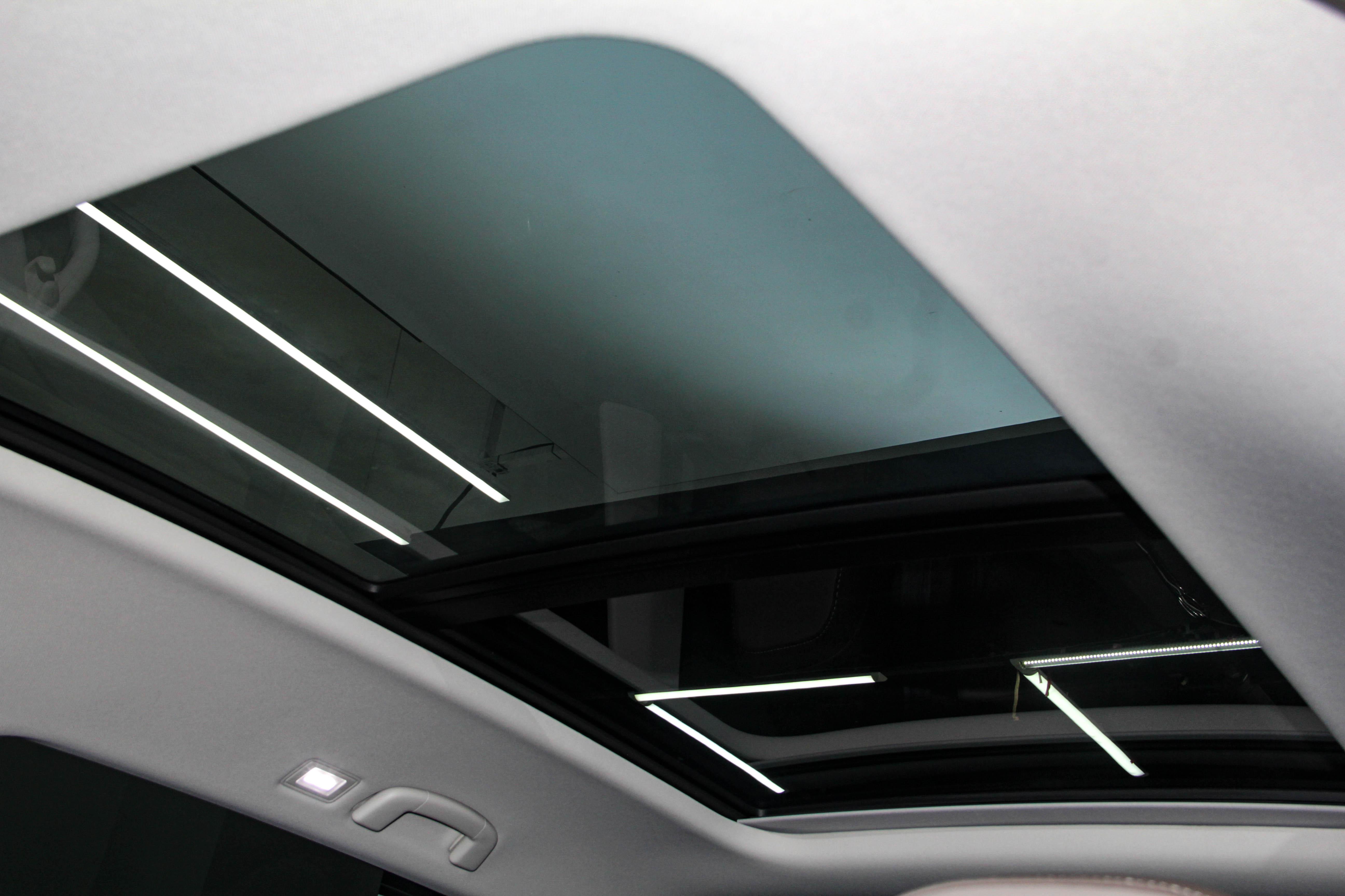 Volkswagen Viloran 2025 car image #17