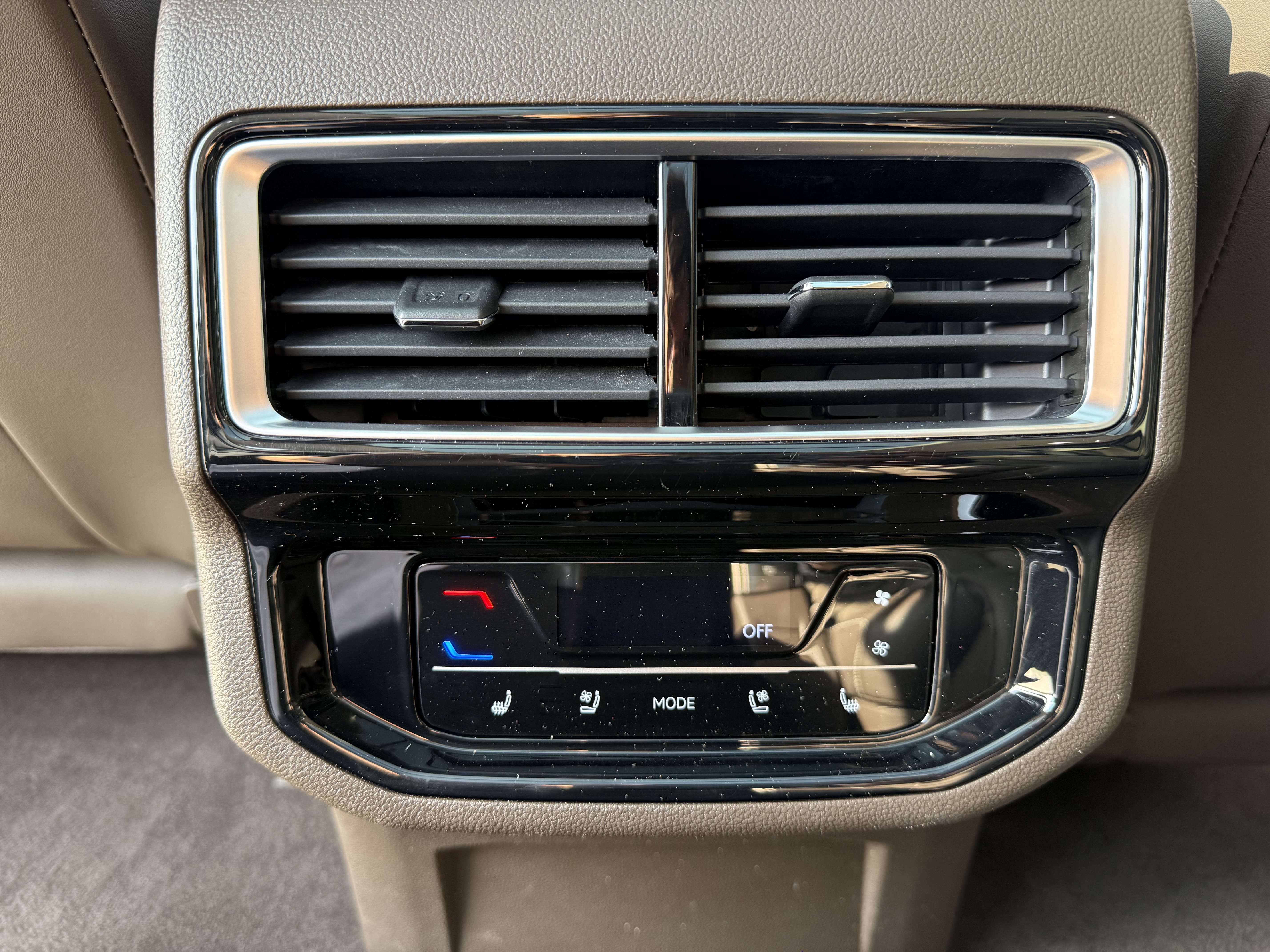 Volkswagen Viloran 2024 immagine di auto #17