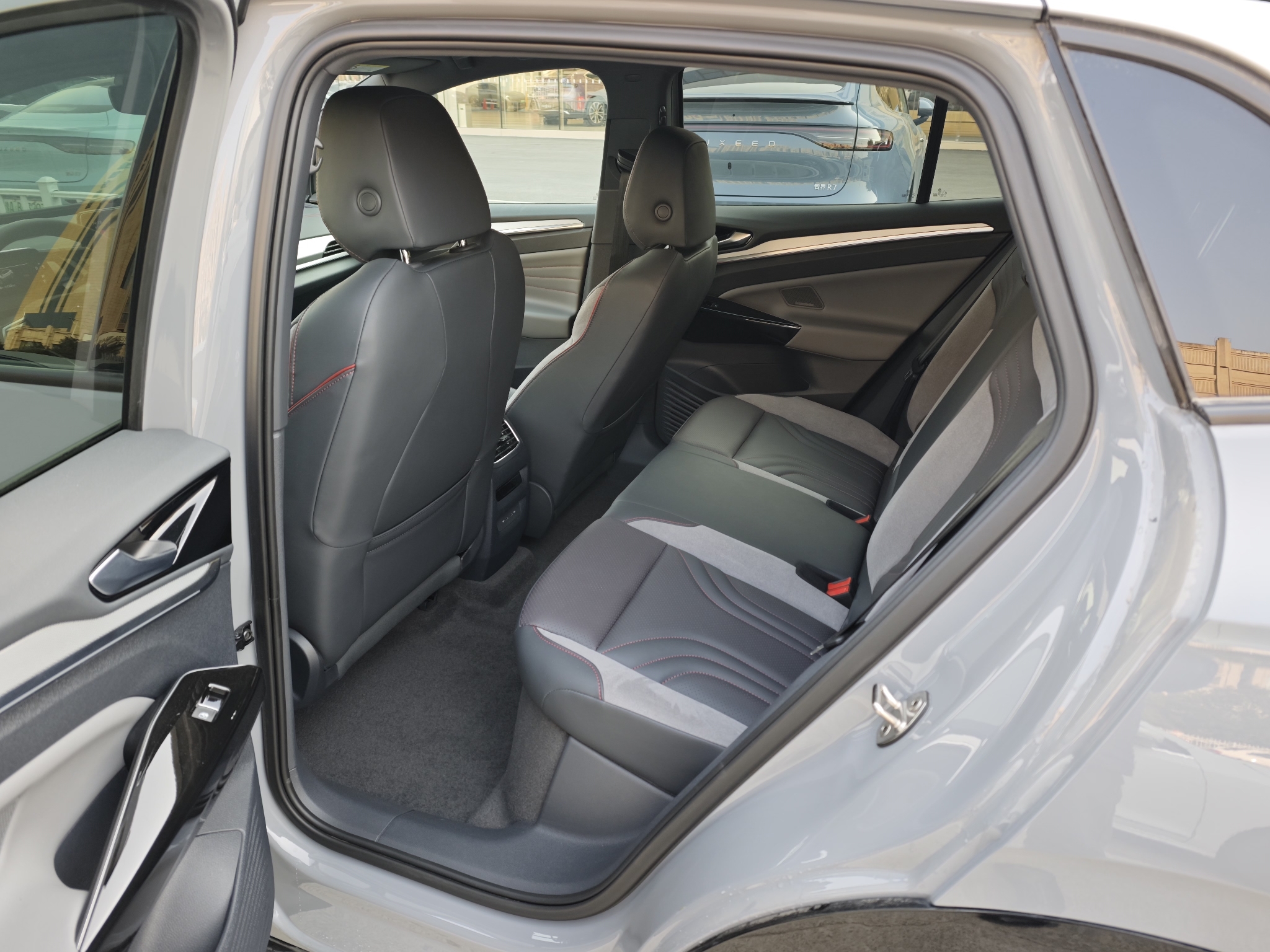 Volkswagen ID.4 Crozz 2024 car image #17