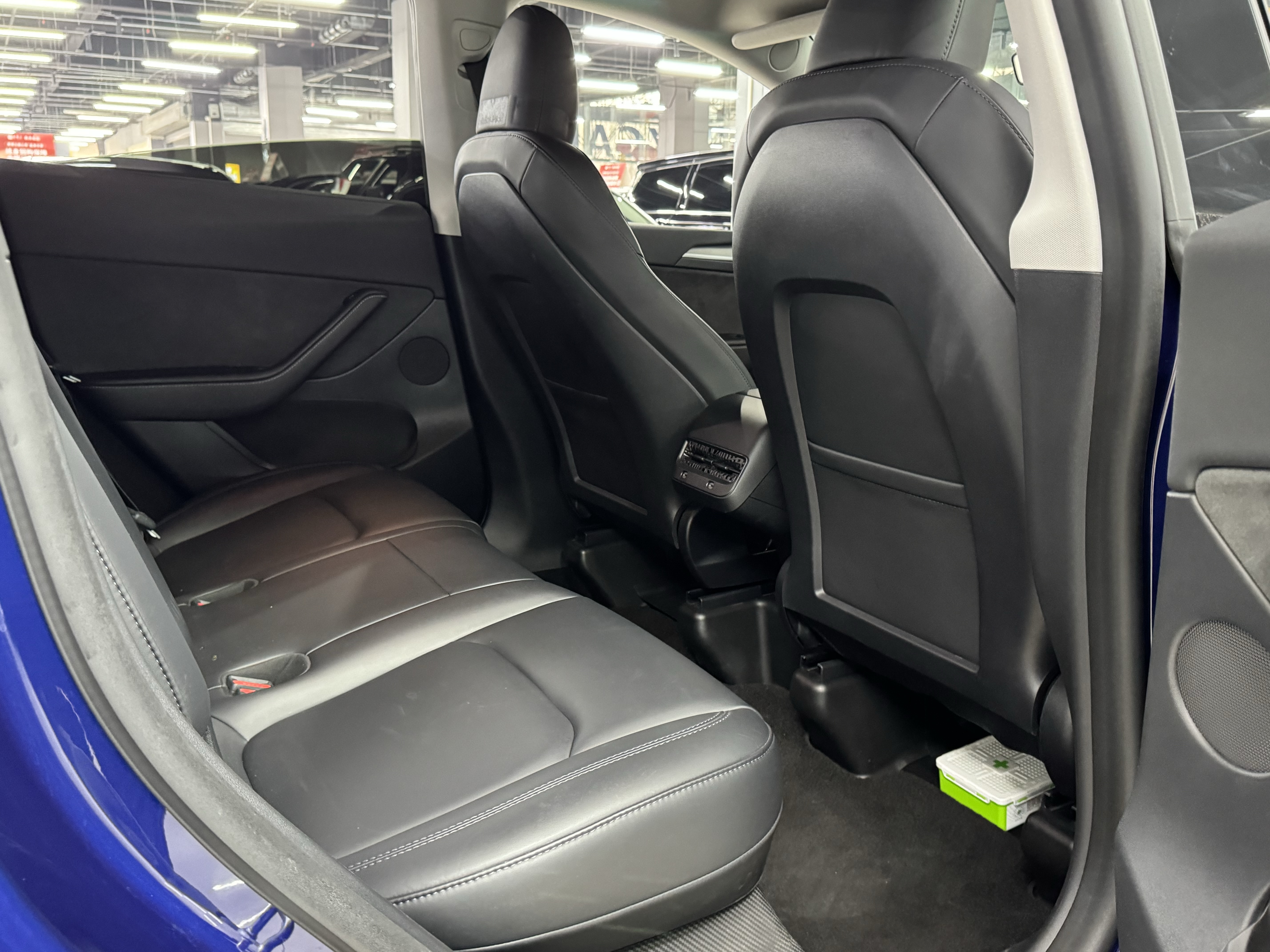 Tesla Model Y 2024 #17 Tesla Model Y 2024 car image #17