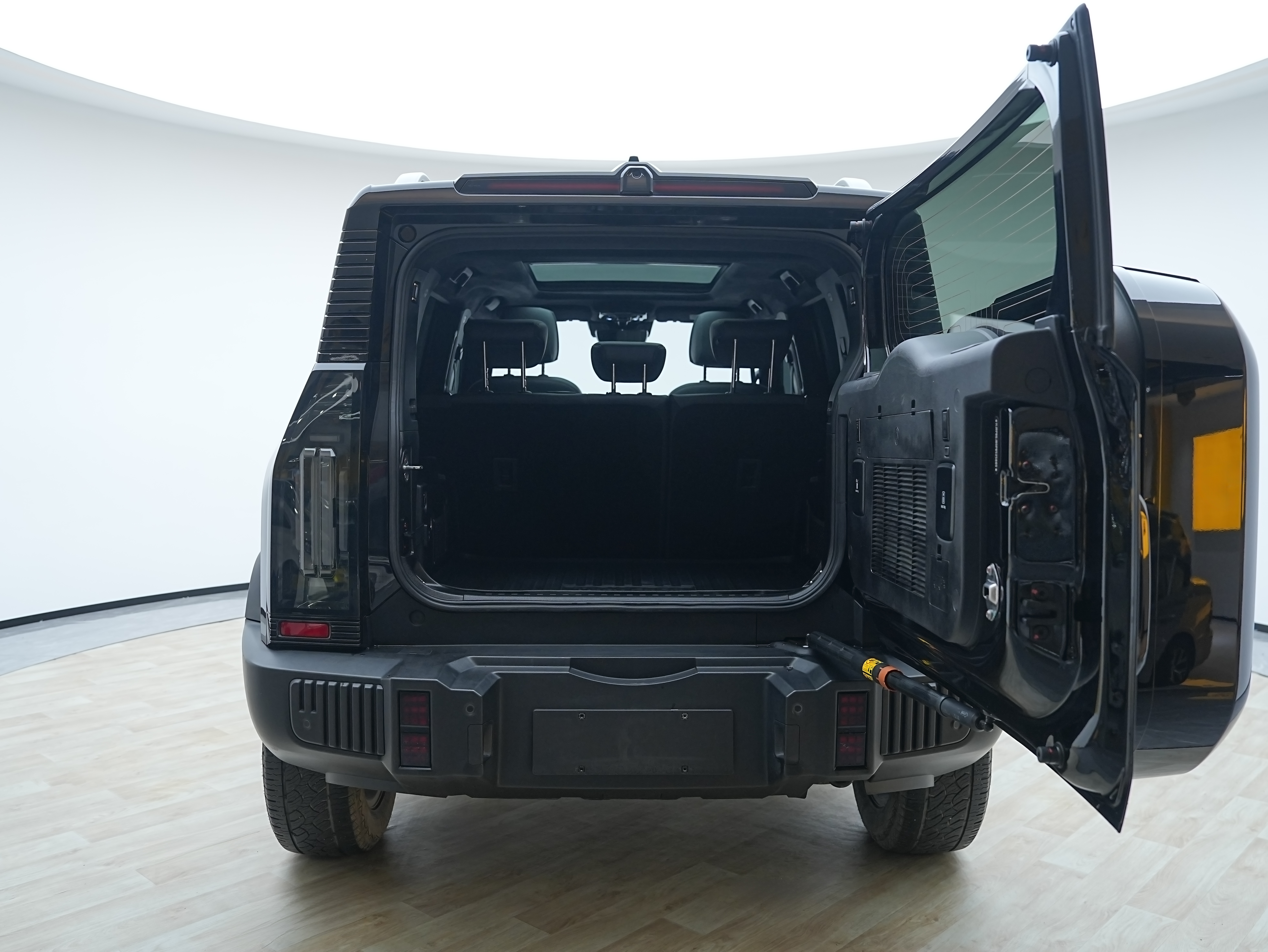 Jetour Traveller 2024 car image #17