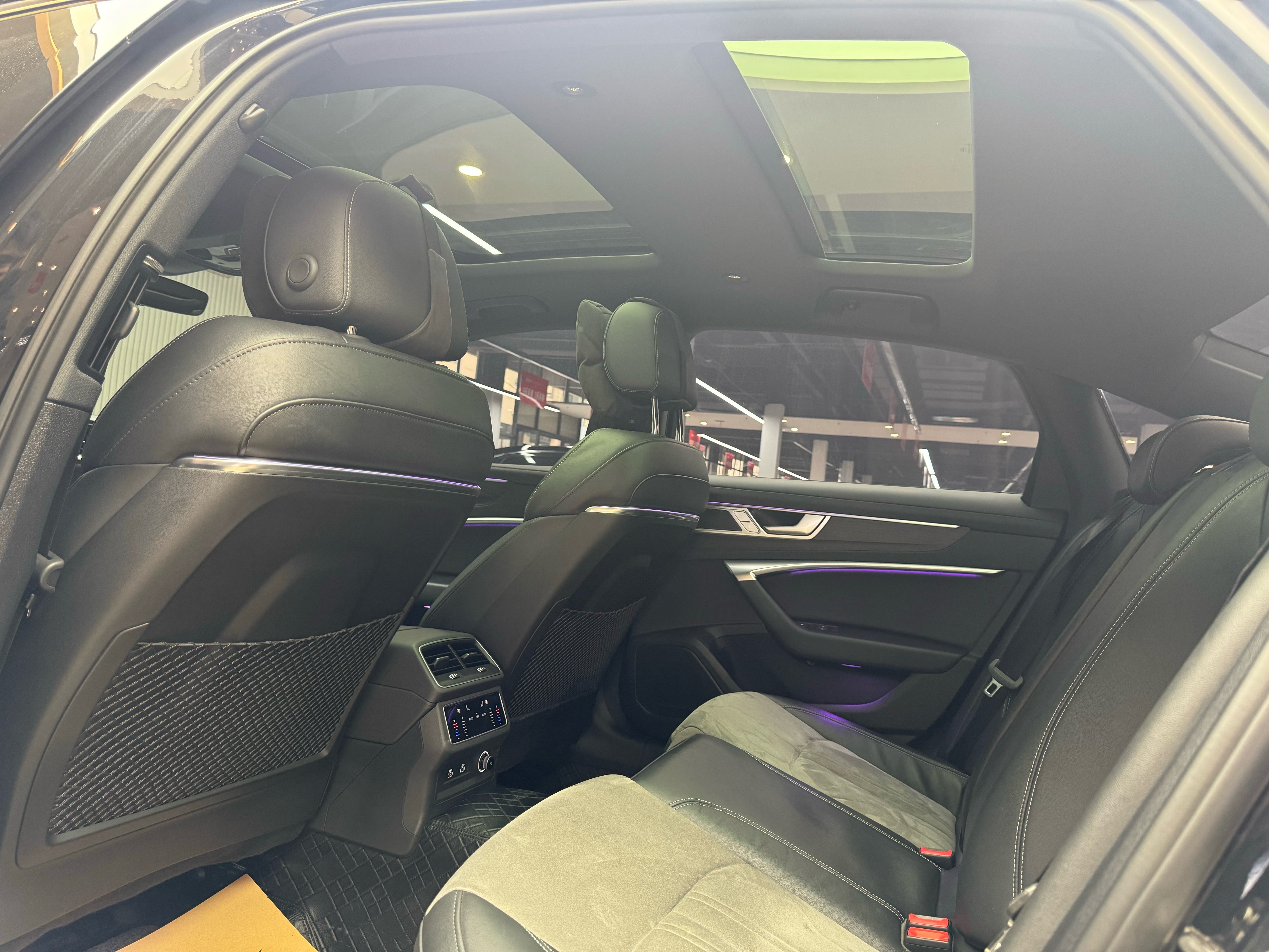 Audi A6L 2024 car image #17