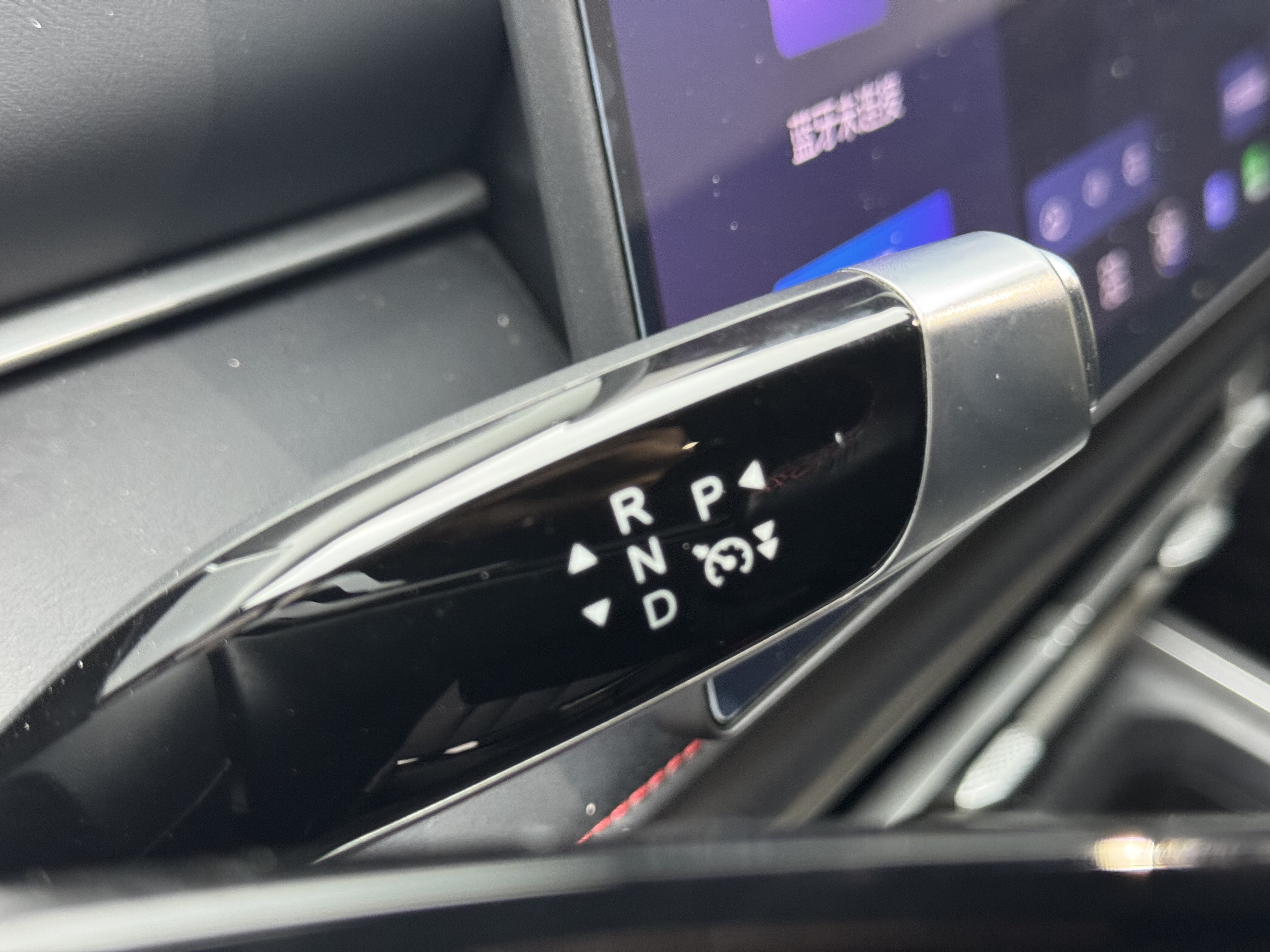 哪吒汽车 哪吒X 2023 汽车图片 #17