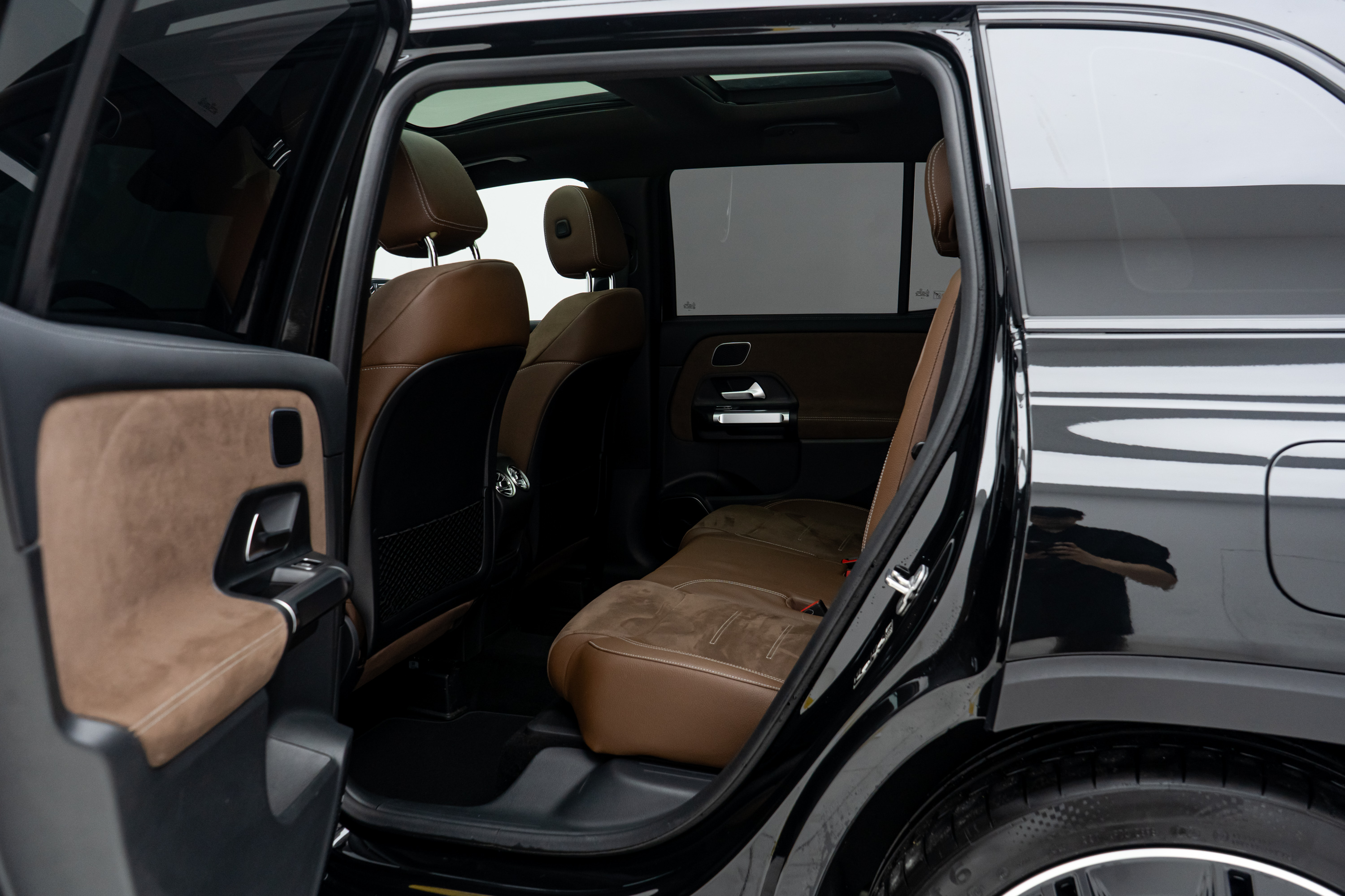 Mercedes-Benz GLB AMG 2024 car image #17