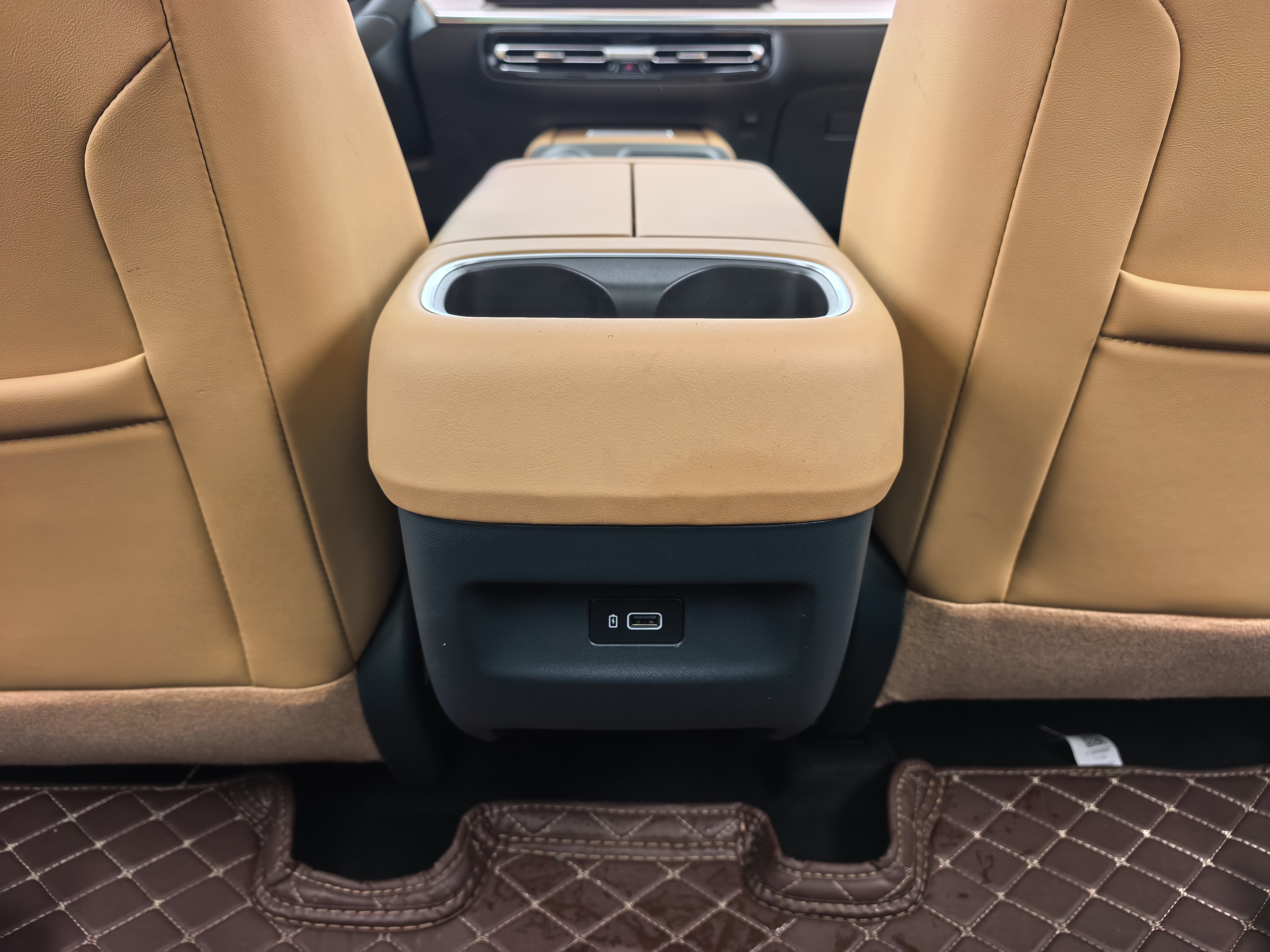 GAC Trumpchi E8 New Energy 2023 car image #17