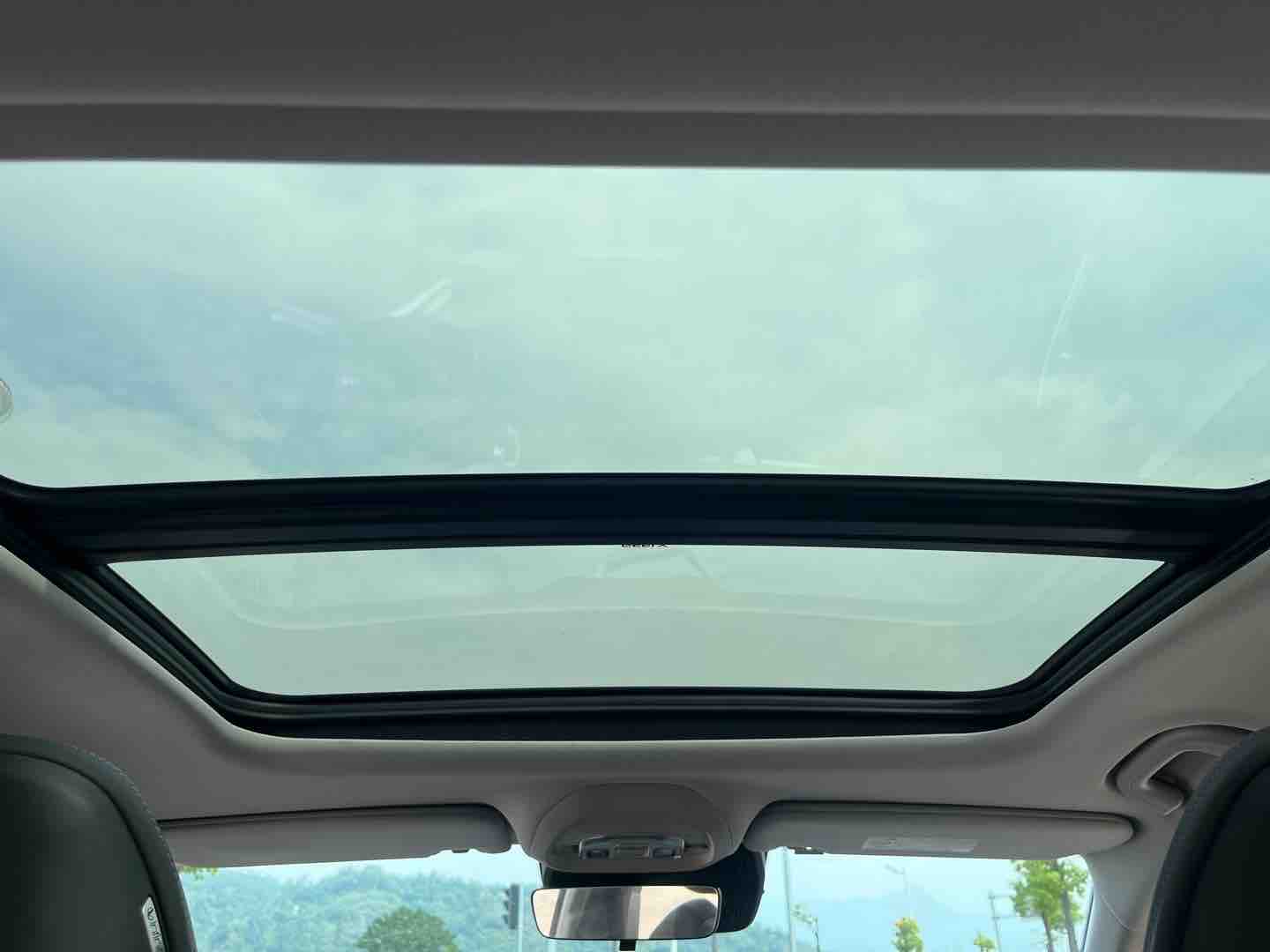 GEELY PrefaceL 2024 car image #17