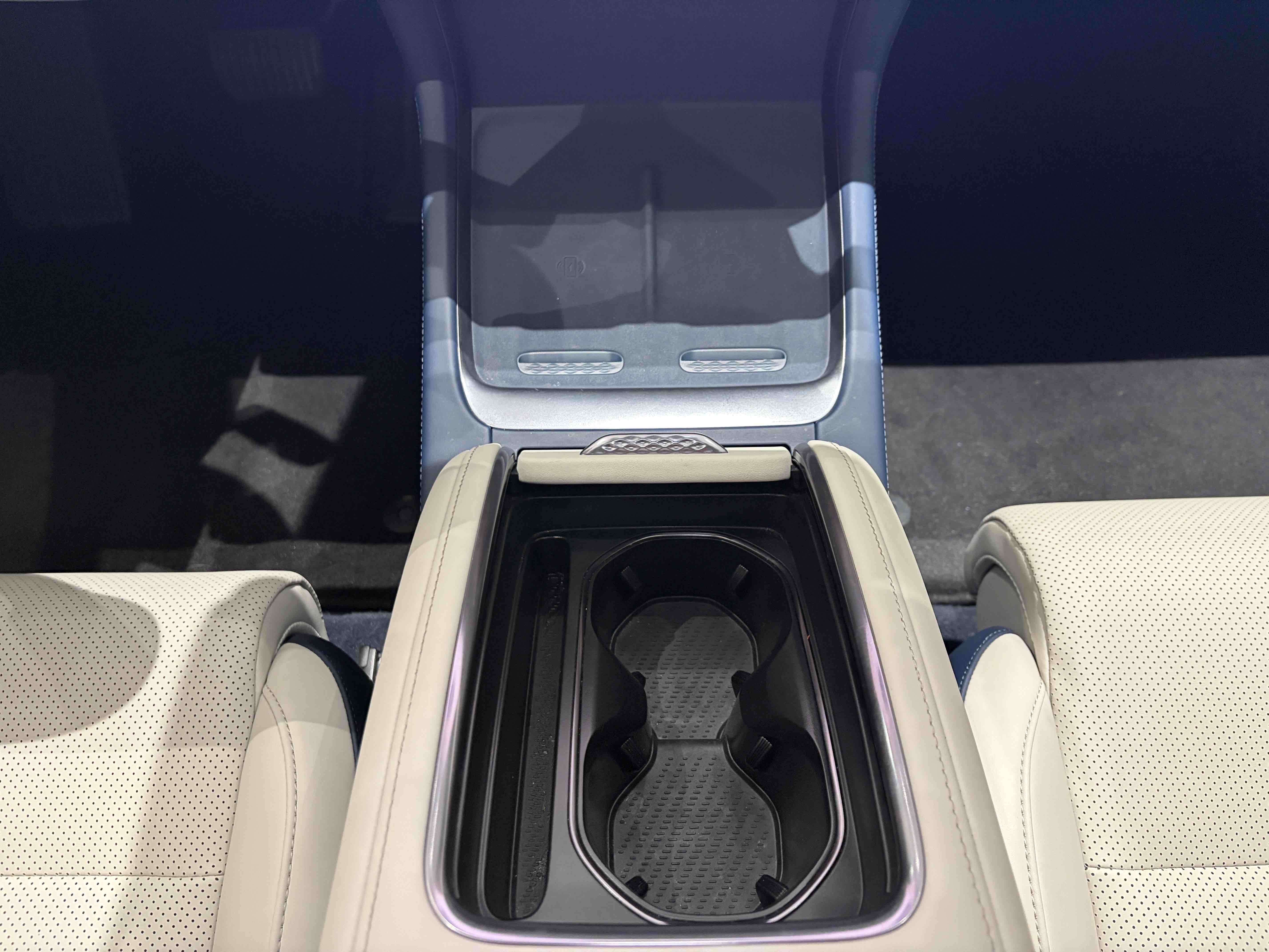 极氪 极氪007 2025 汽车图片 #17