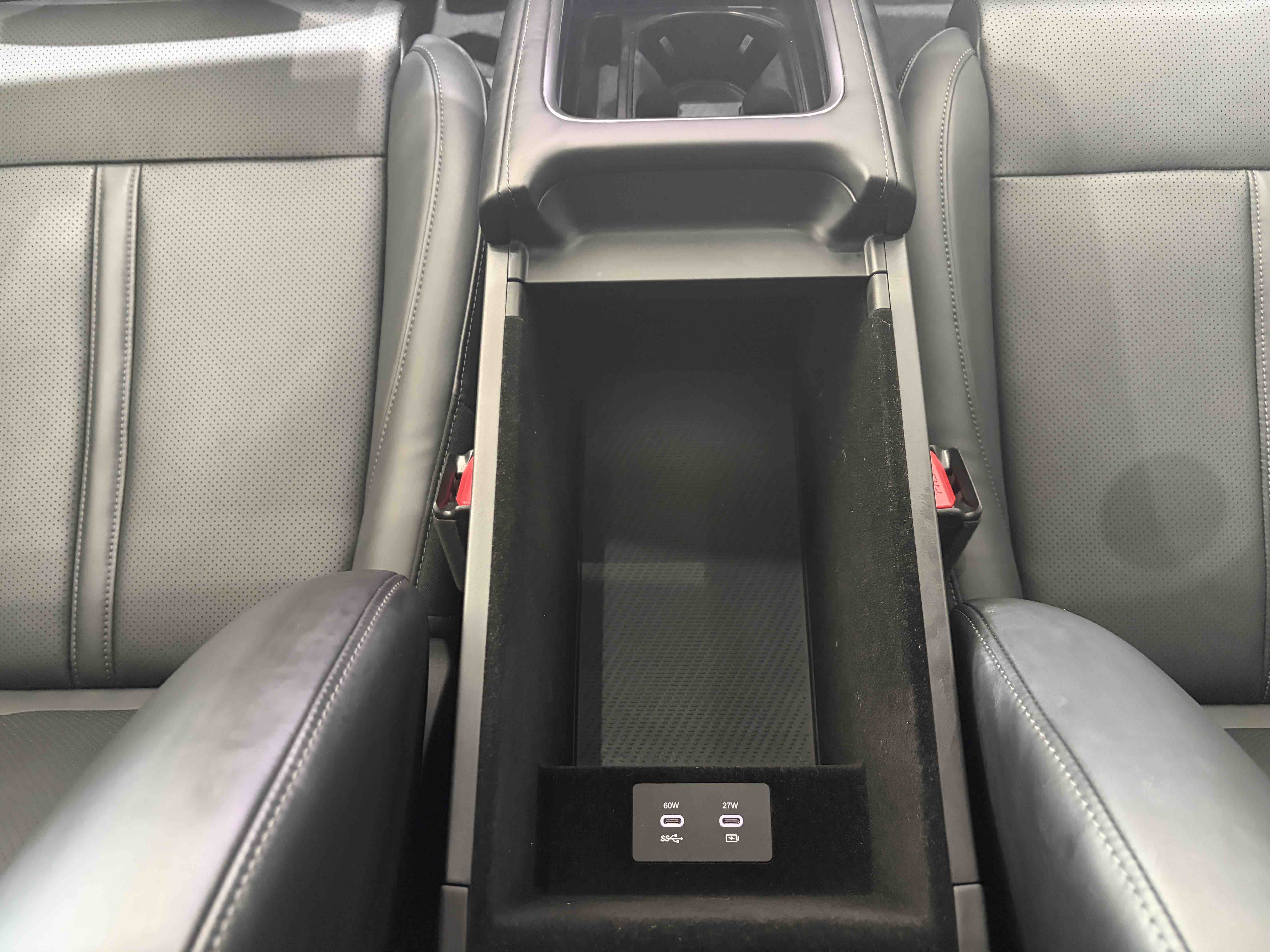 极氪 极氪007 2024 汽车图片 #17