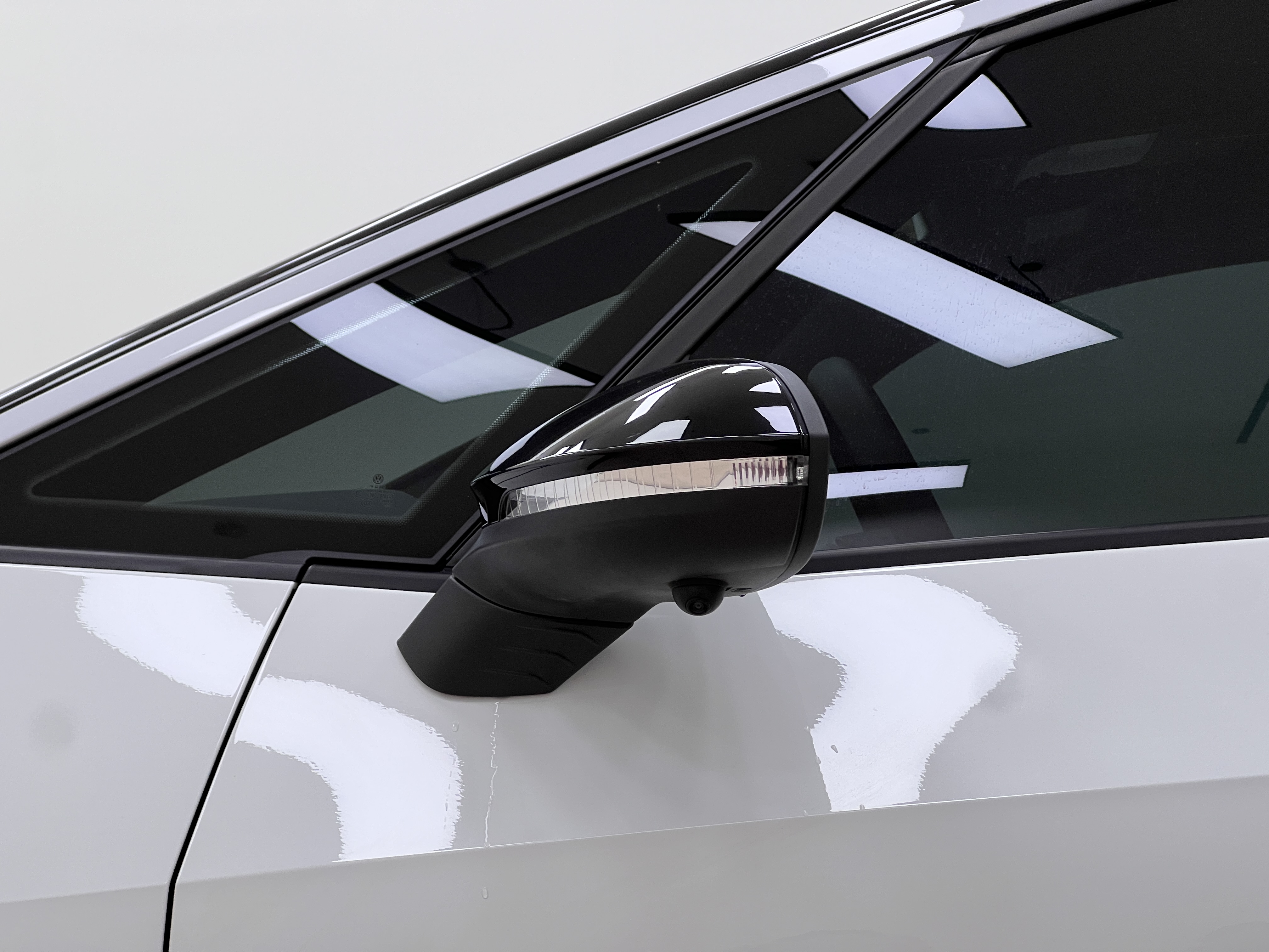 Volkswagen ID.3 2024 immagine di auto #17