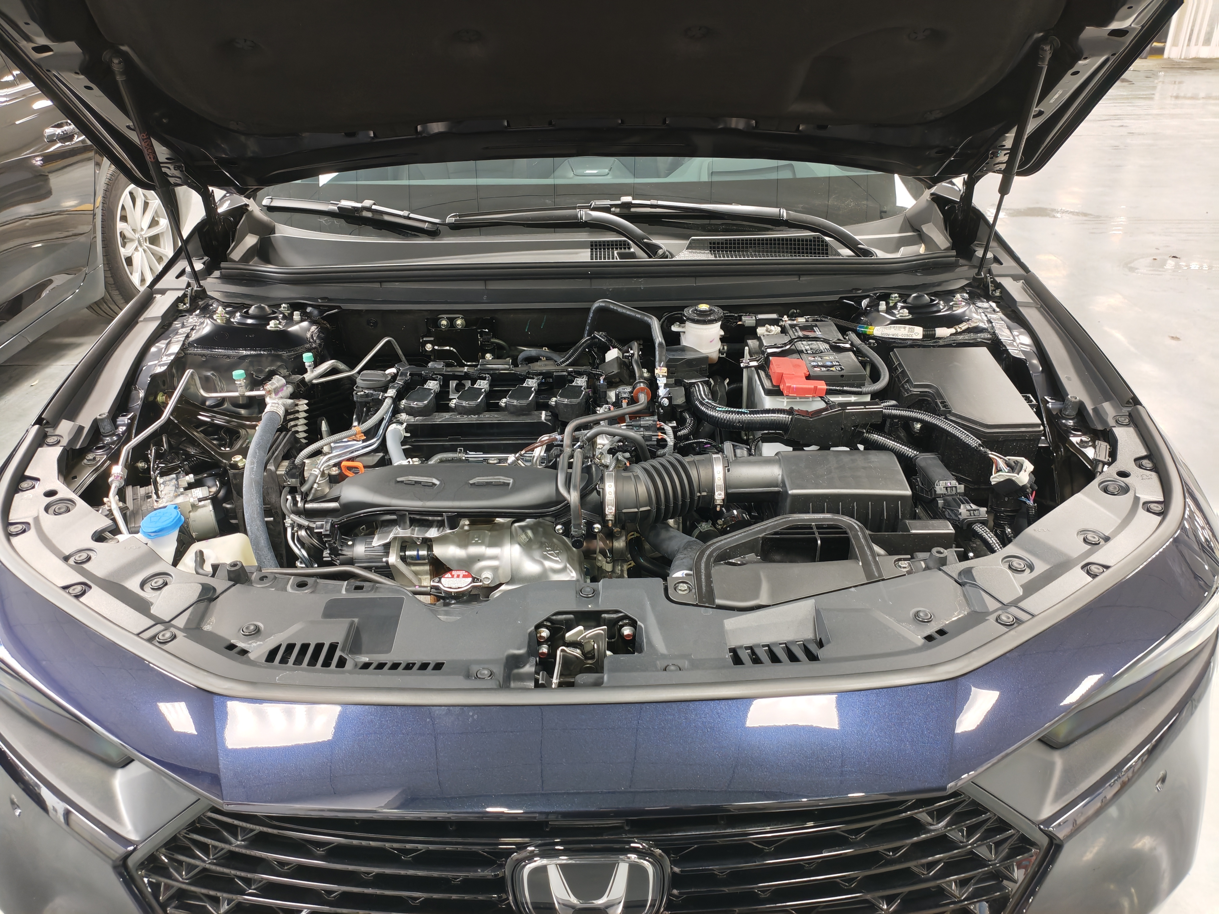 BYD F3R 2024 car image #17