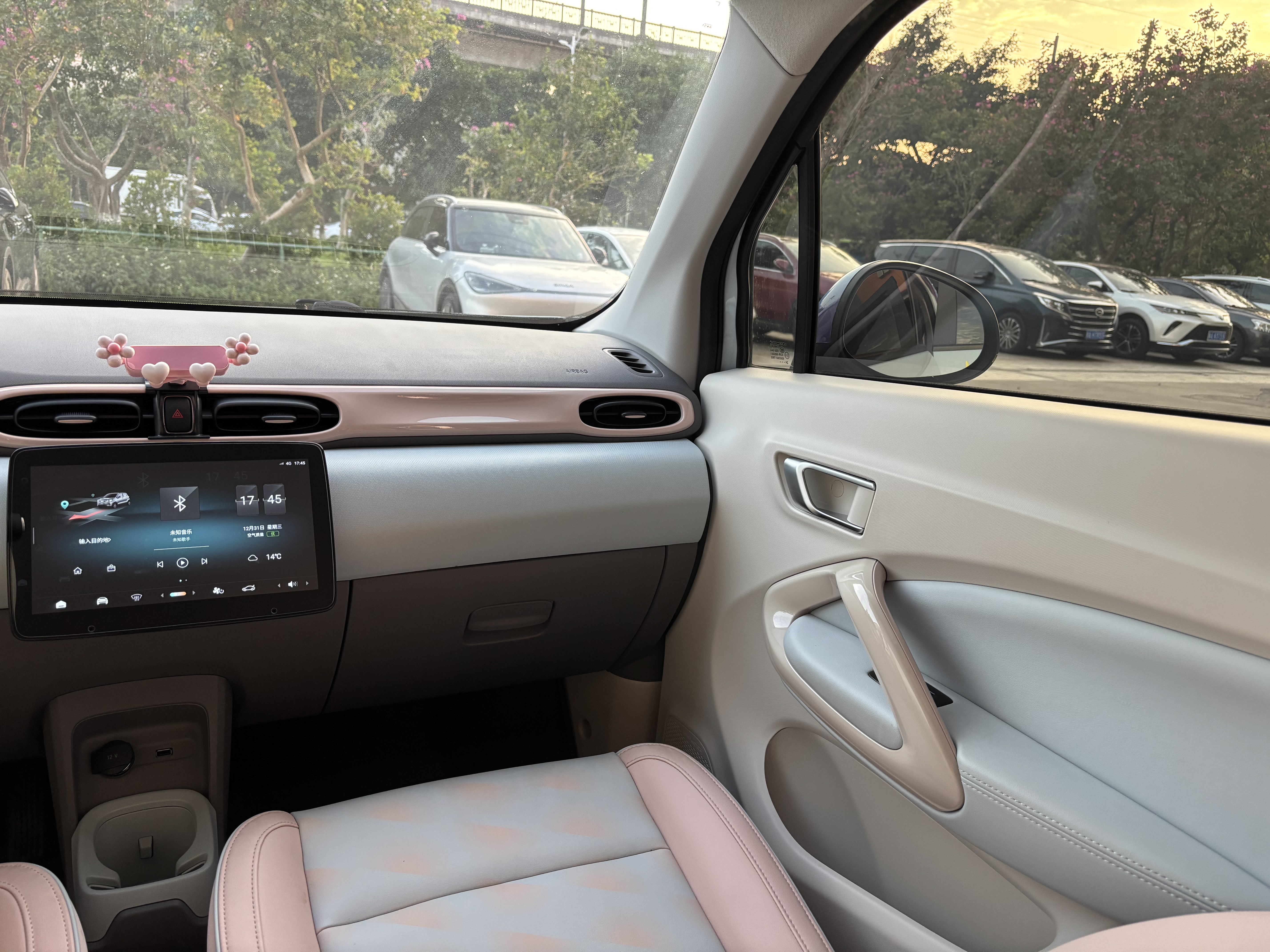 零跑汽车 零跑T03 2024 汽车图片 #17