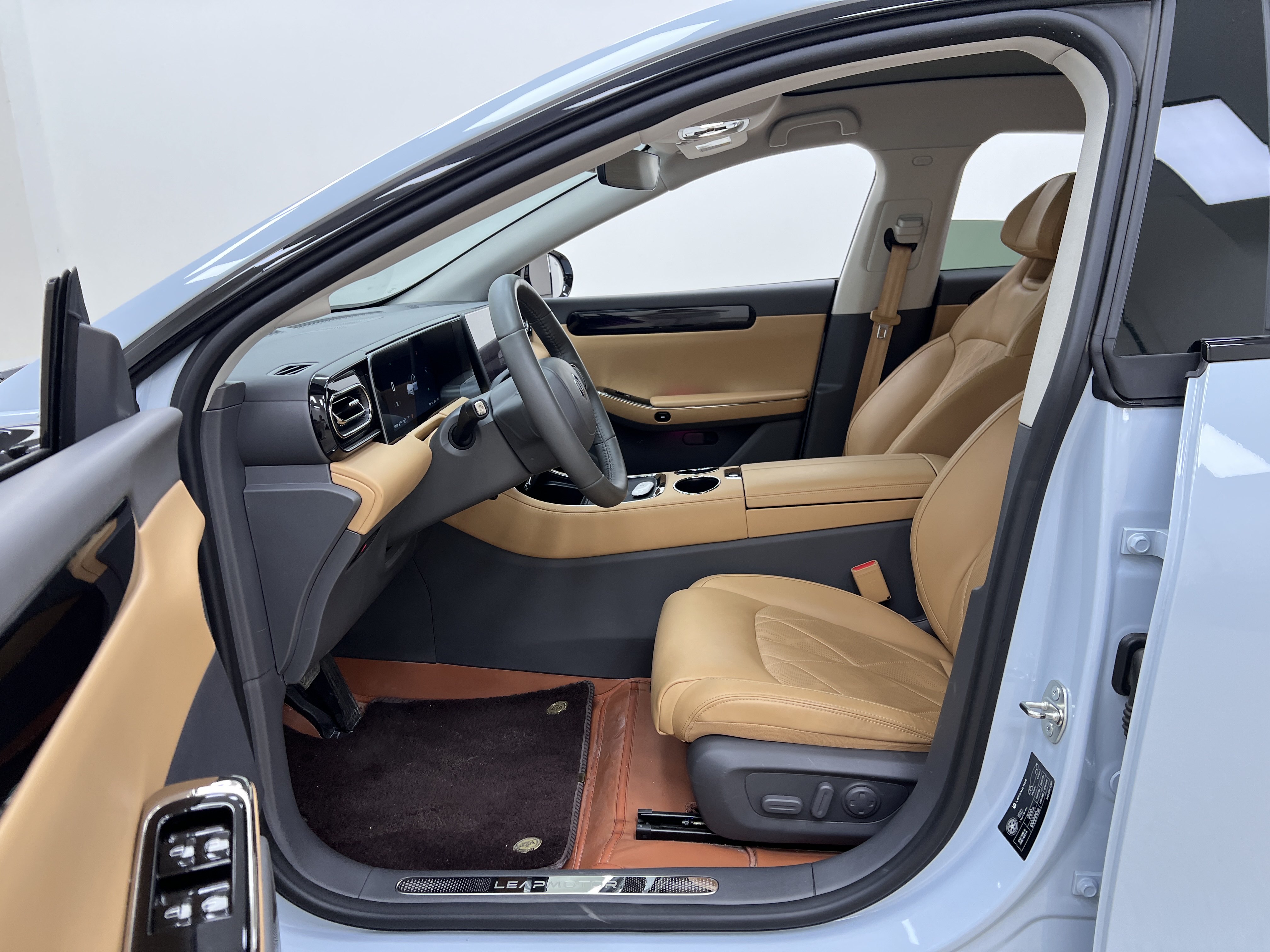 零跑汽车 零跑C01 2025 汽车图片 #17