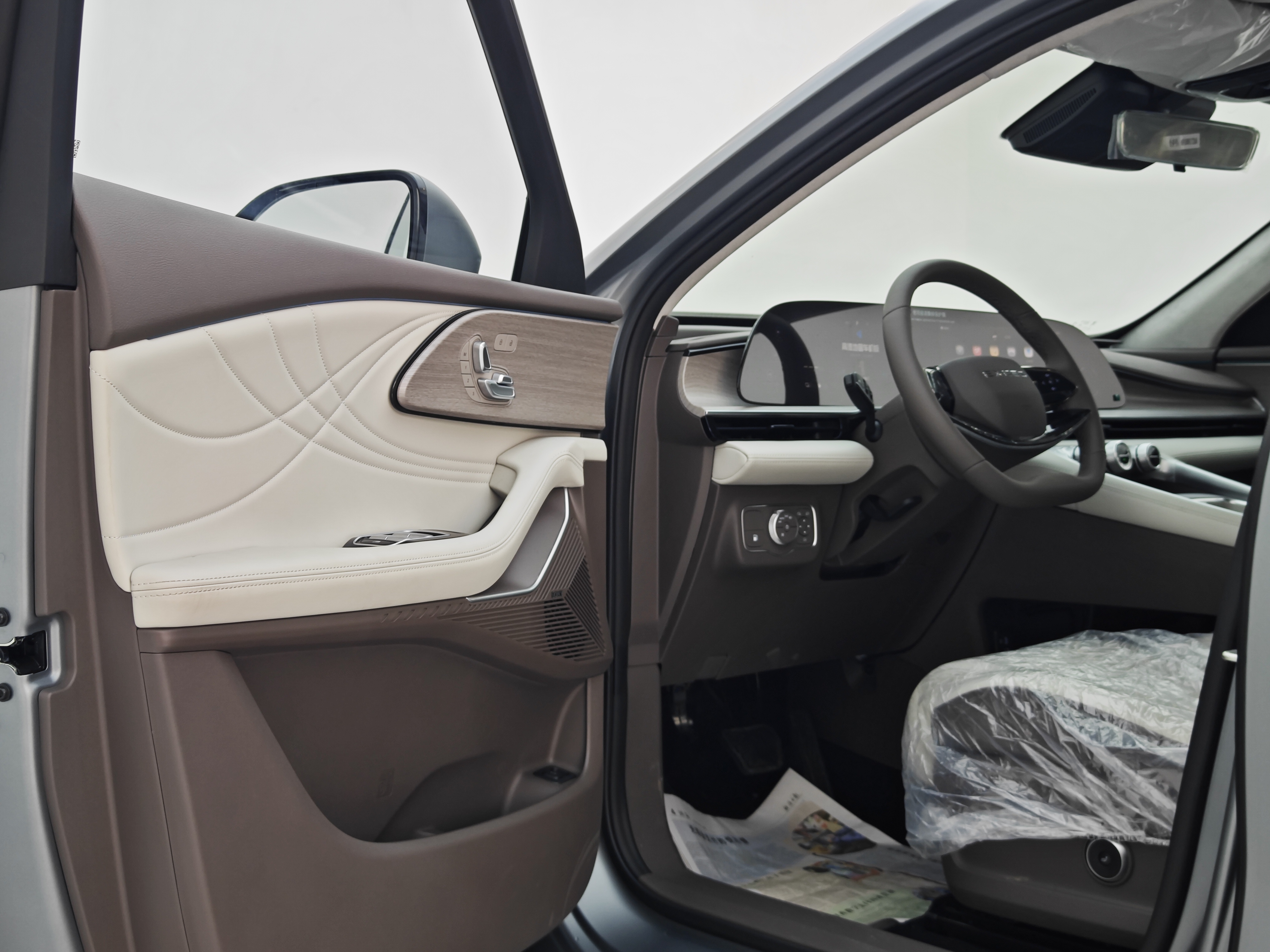 Exceed Yaoguang C-DM 2025 #17 Exceed Yaoguang C-DM 2025 car image #17