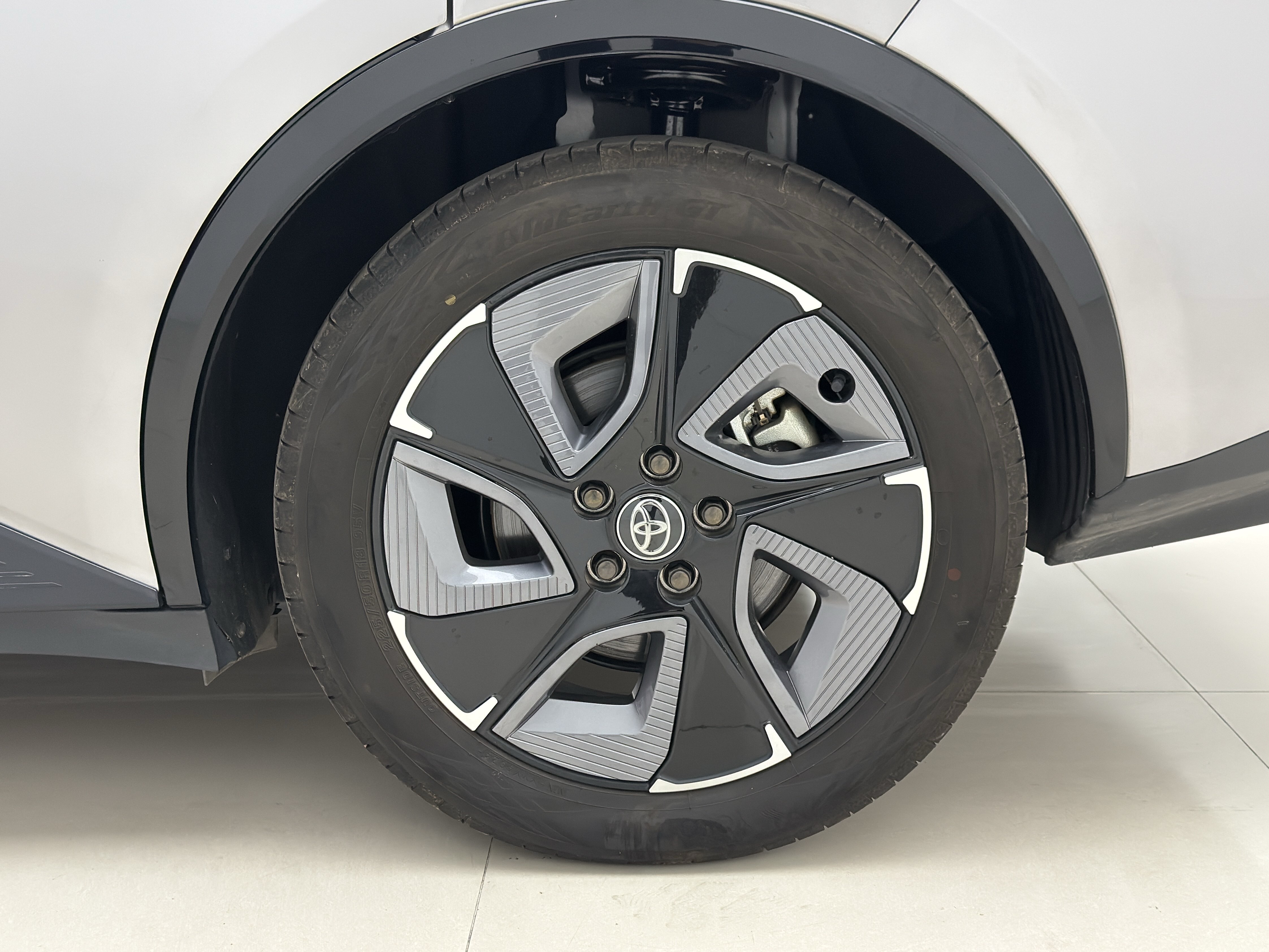 Toyota bZ3 2025 immagine di auto #17