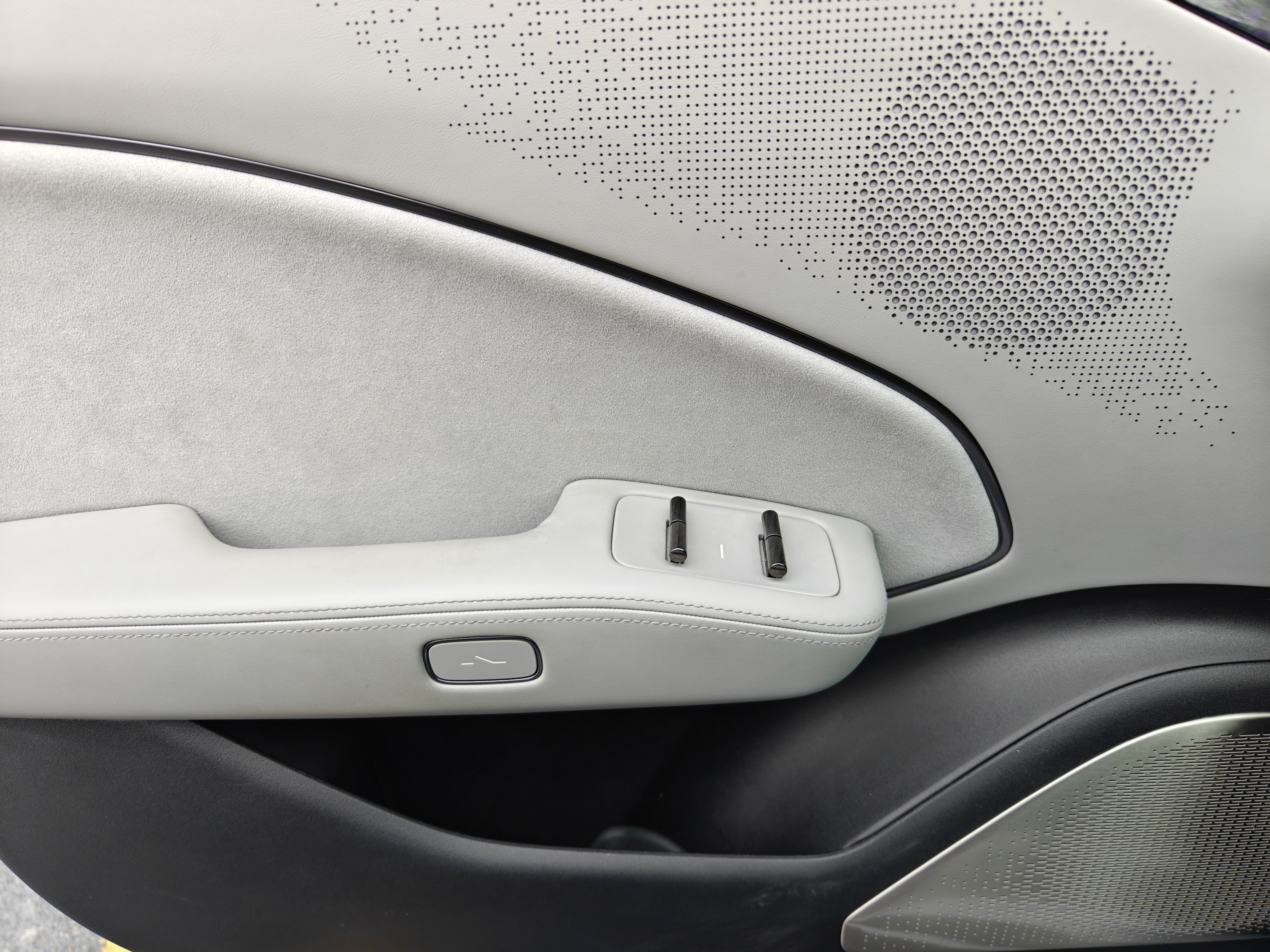 极氪 极氪007 2024 汽车图片 #17