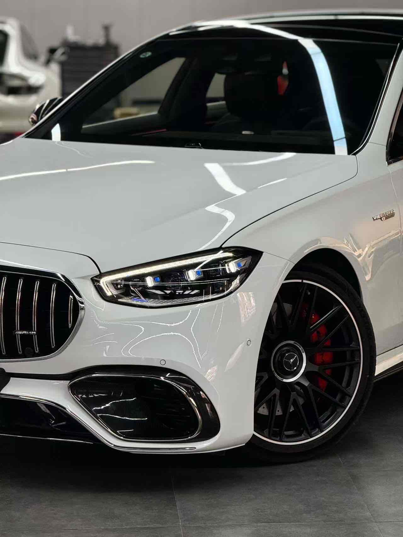 Mercedes-Benz S AMG New Energy 2025 صورة سيارة #17