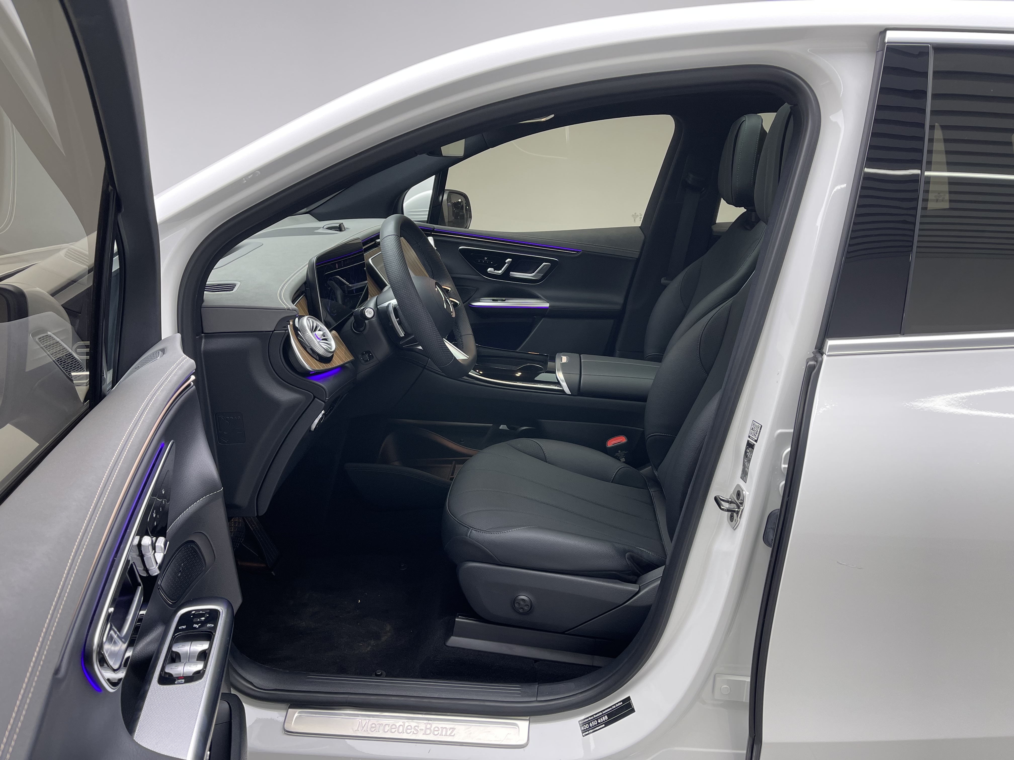 Mercedes-Benz EQE SUV 2024 #17 Mercedes-Benz EQE SUV 2024 car image #17