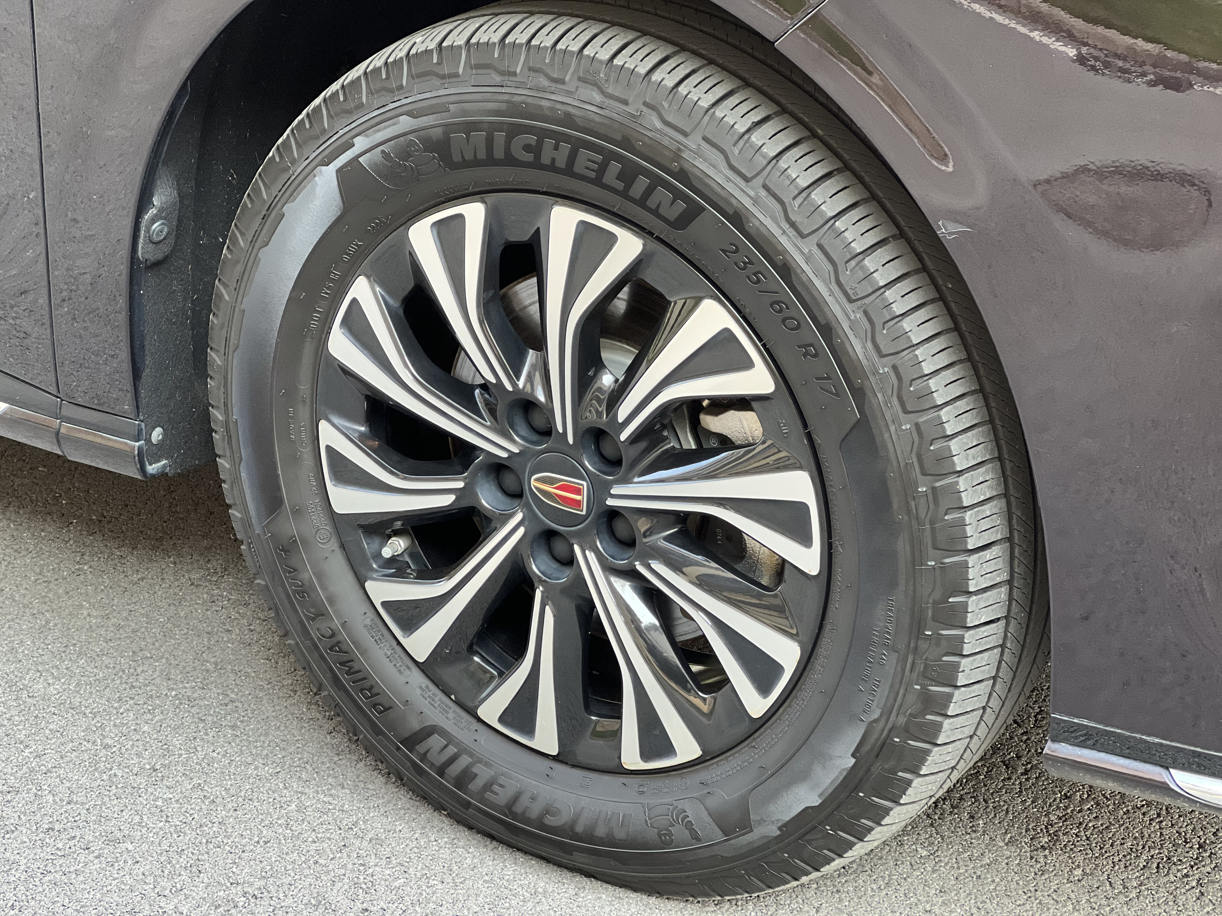 HongQi HQ9 PHEV 2024 #17 HongQi HQ9 PHEV 2024 car image #17