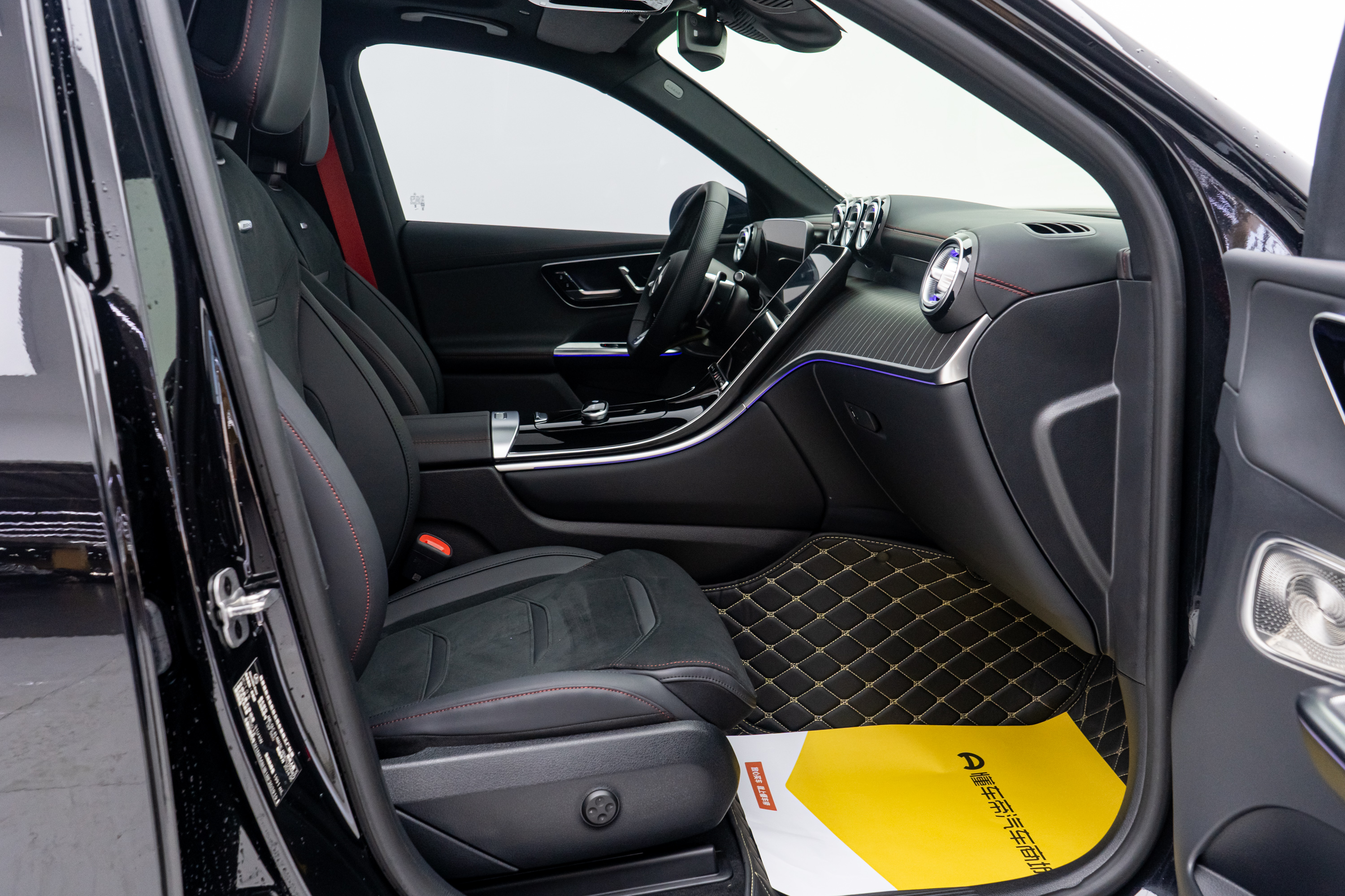 Mercedes-Benz GLC AMG 2025 #17 Mercedes-Benz GLC AMG 2025 immagine di auto #17