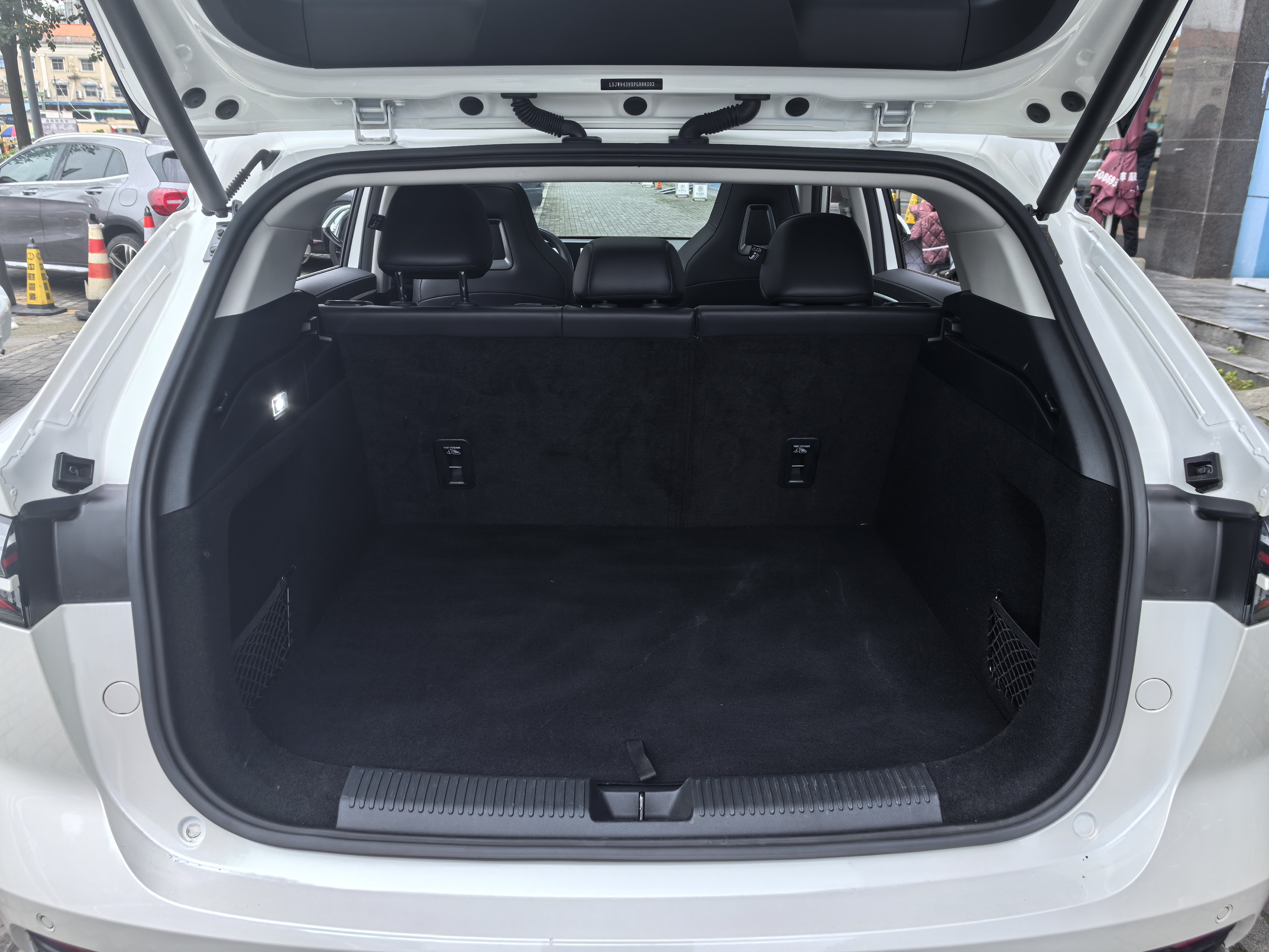 Roewe D5X DMH 2024 imagen de coche #17