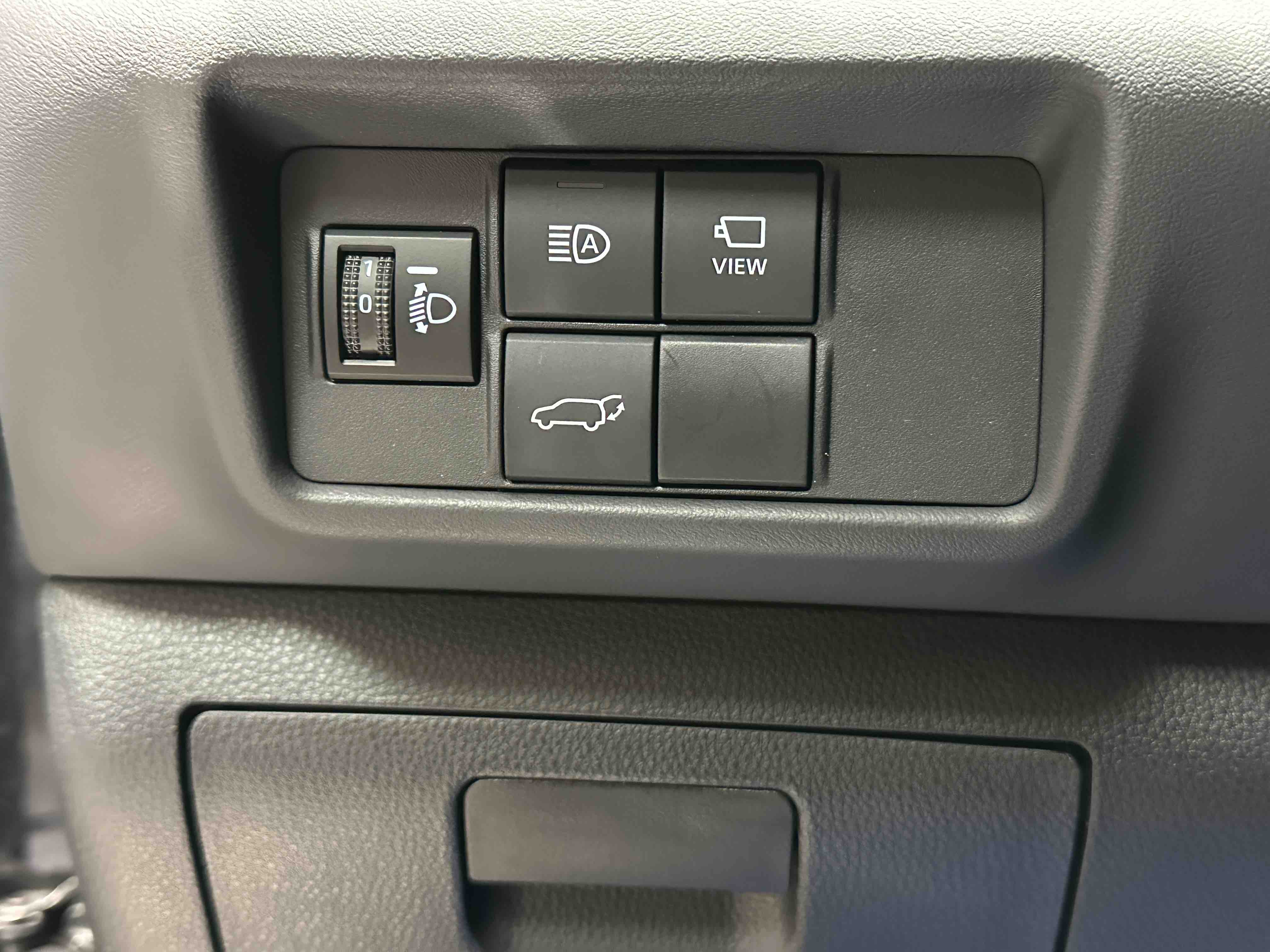 Toyota Crown Kluger 2025 #17 Toyota Crown Kluger 2025 car image #17