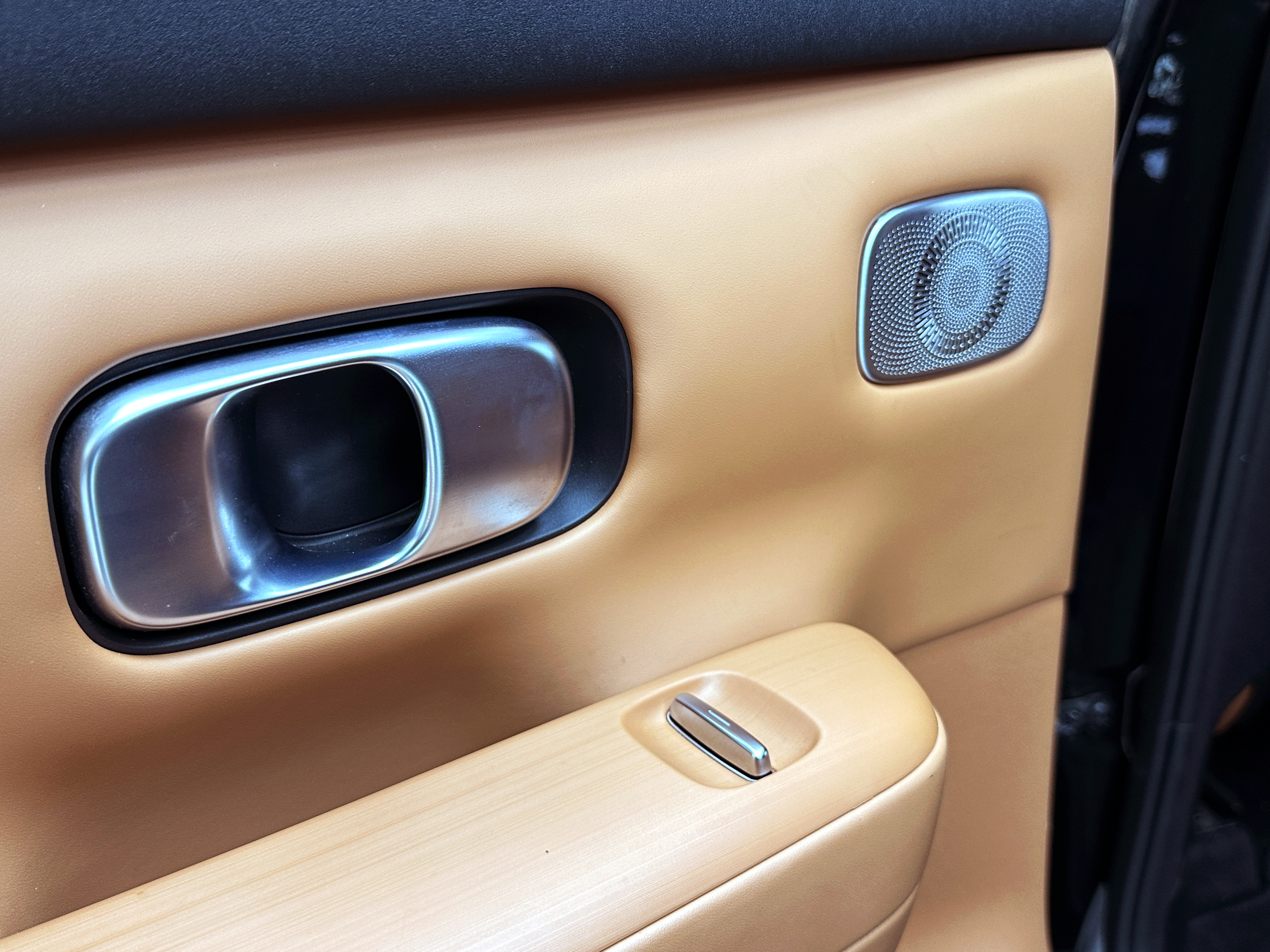 零跑汽车 零跑C16 2025 汽车图片 #17