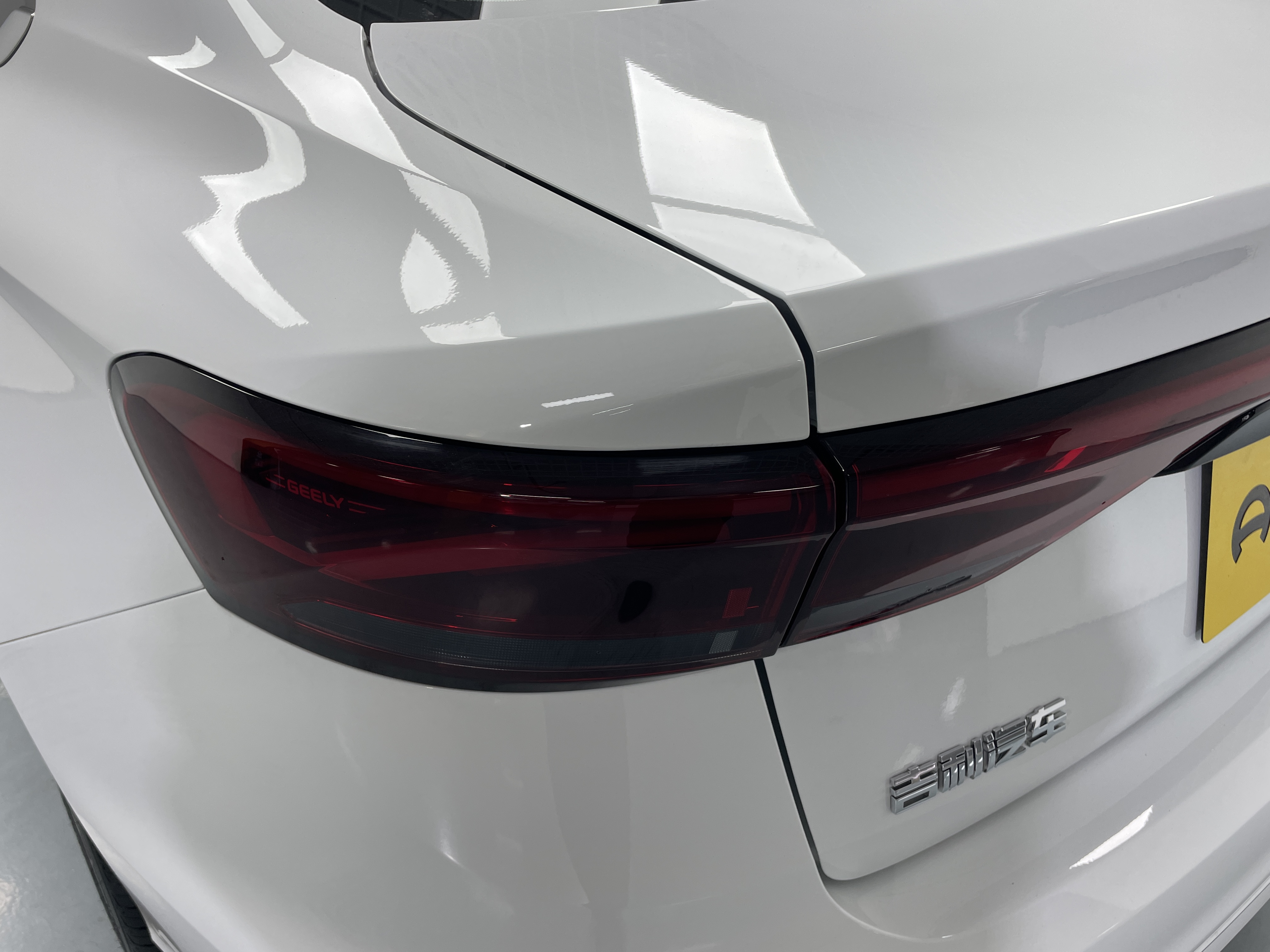 Emgrand 2024 car image #17