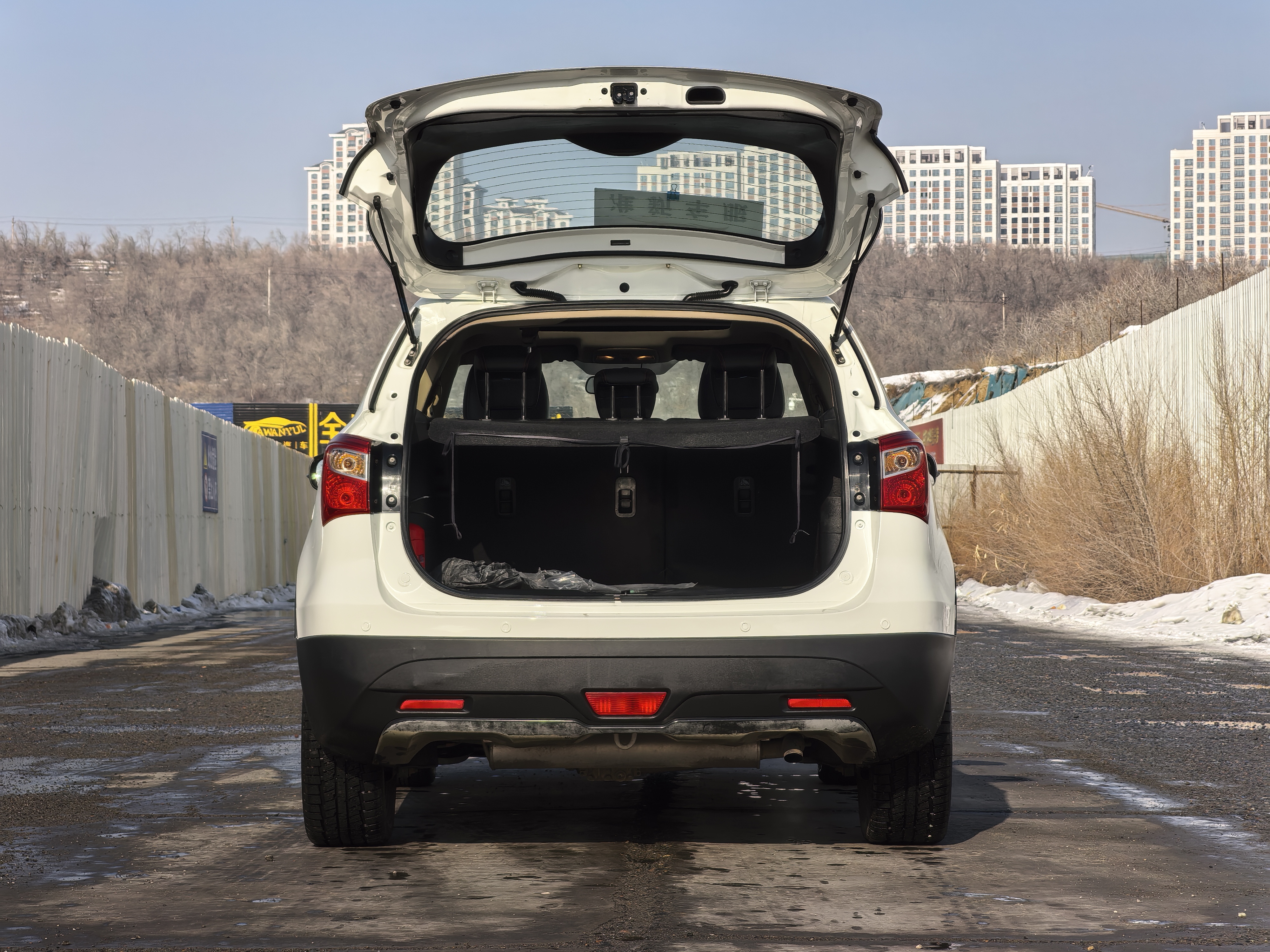 Suzuki S-Cross 2014 صورة سيارة #17