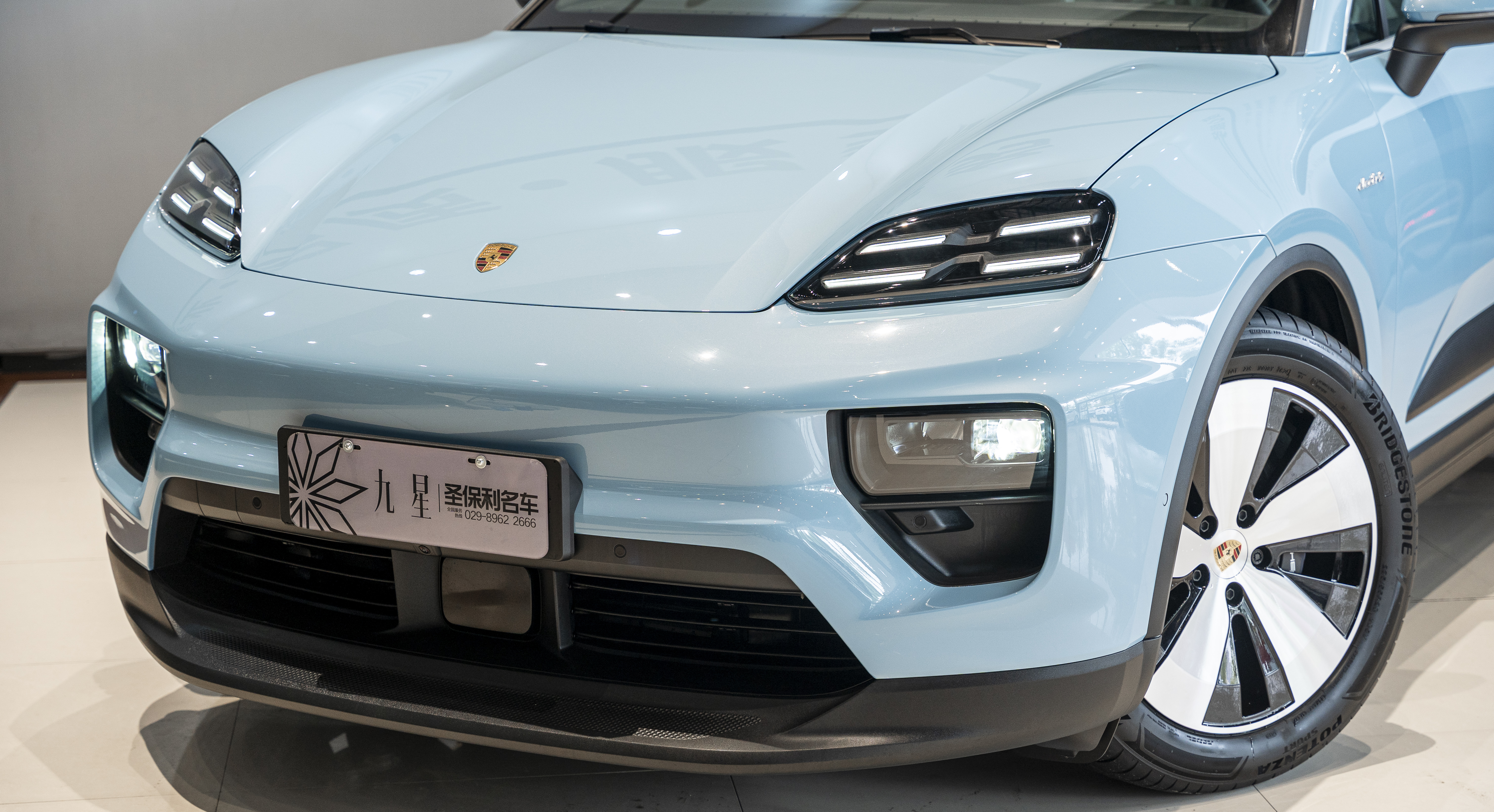 Venza 2025 car image #17