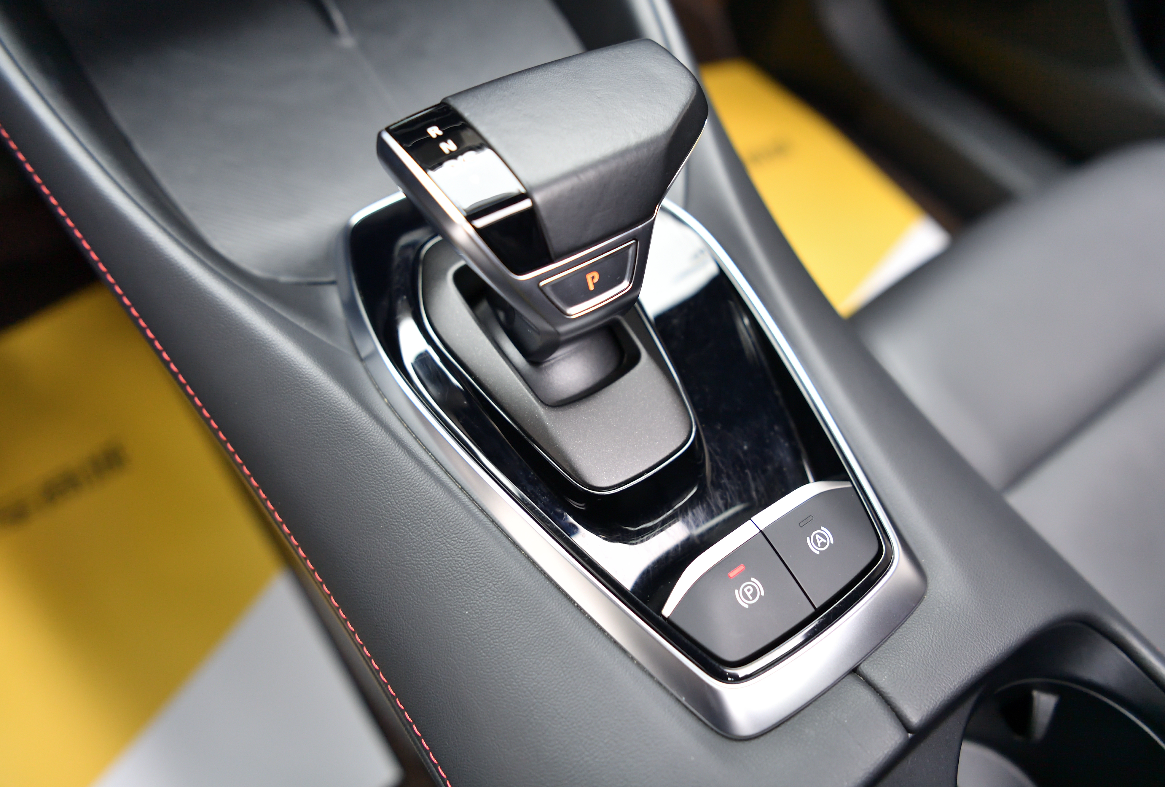 GEELY 2024 car image #17