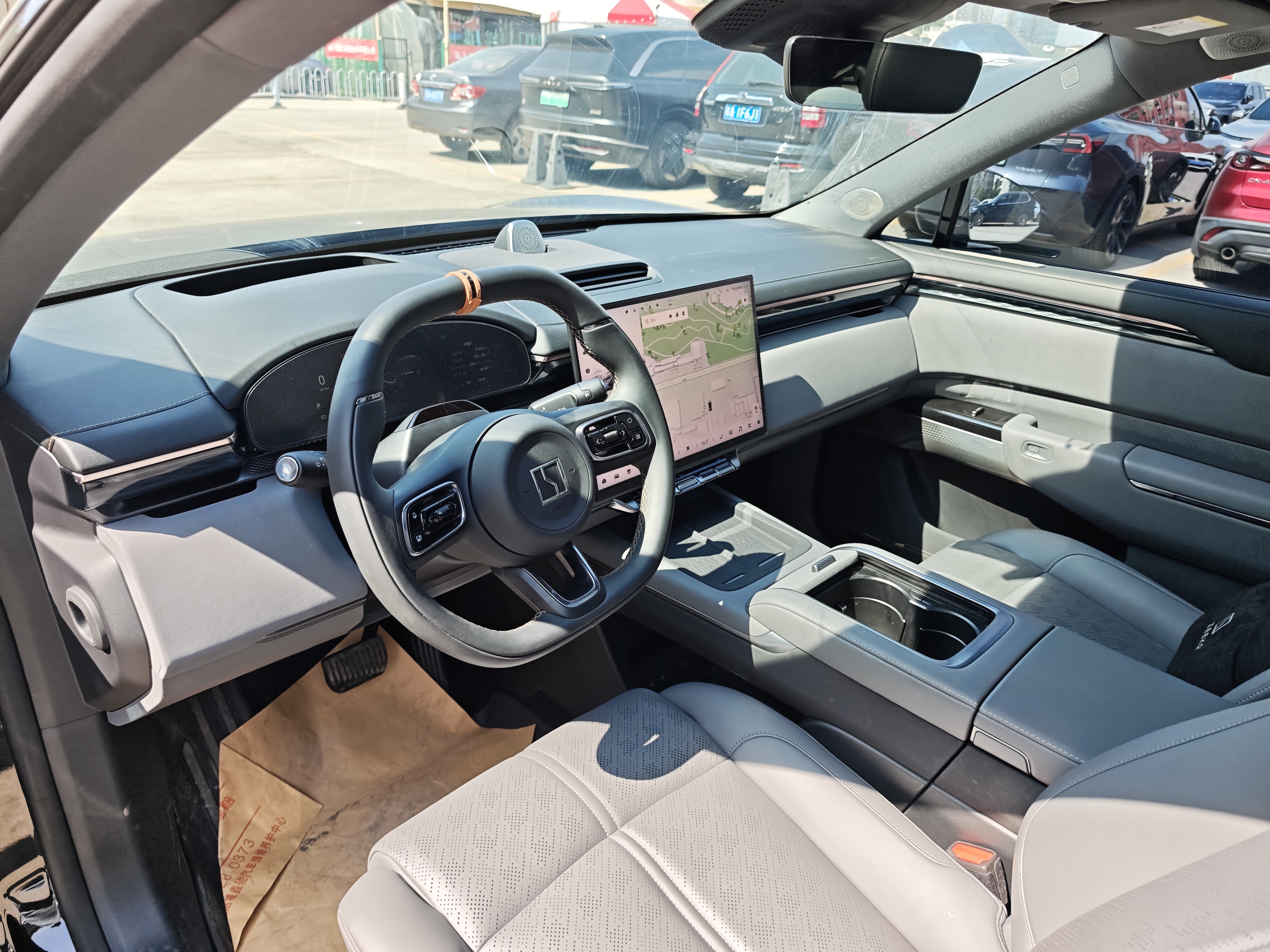 Zeekr 7X 2024 car image #17