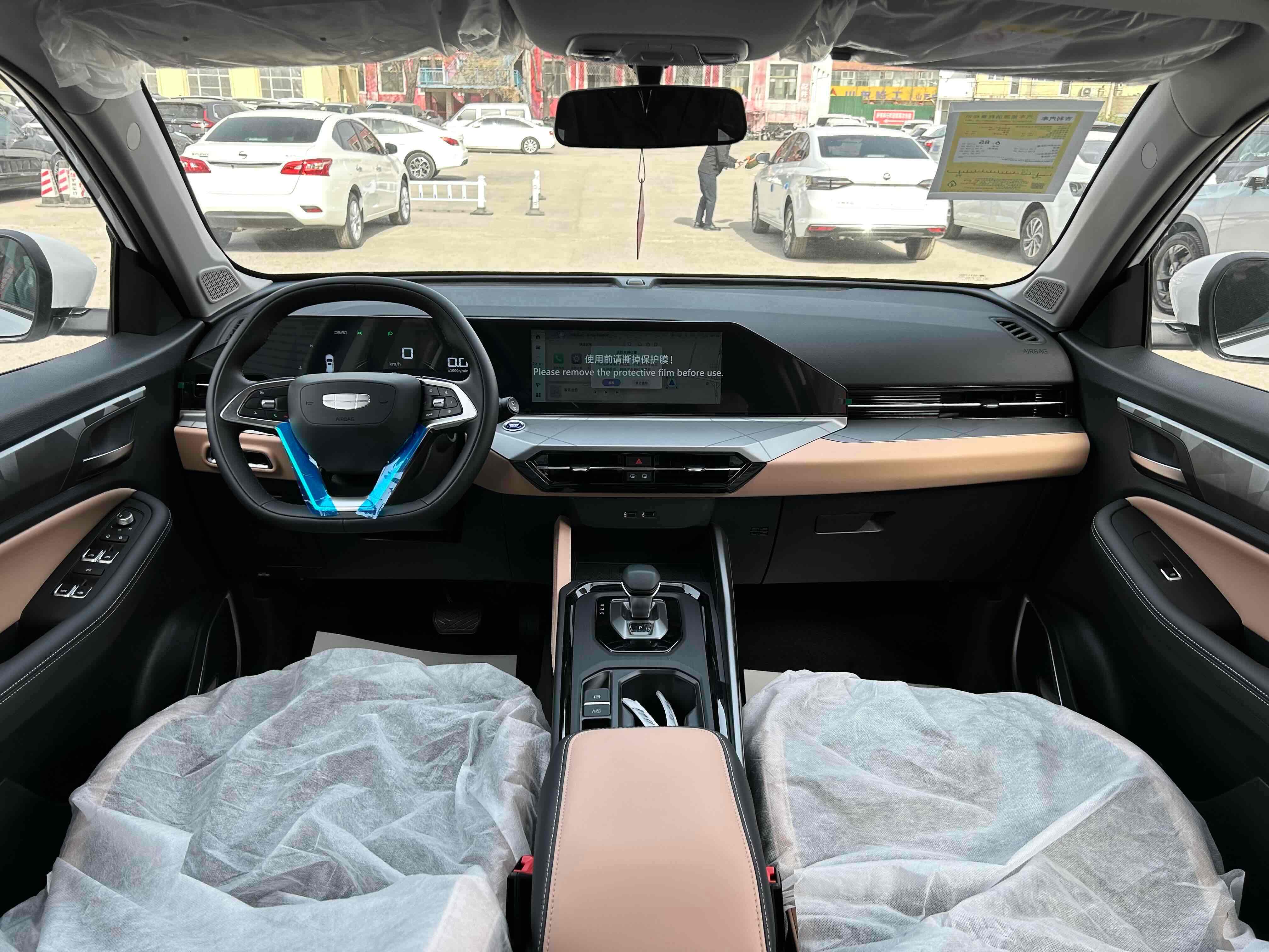 GEELY OkavangoPRO 2025 car image #17