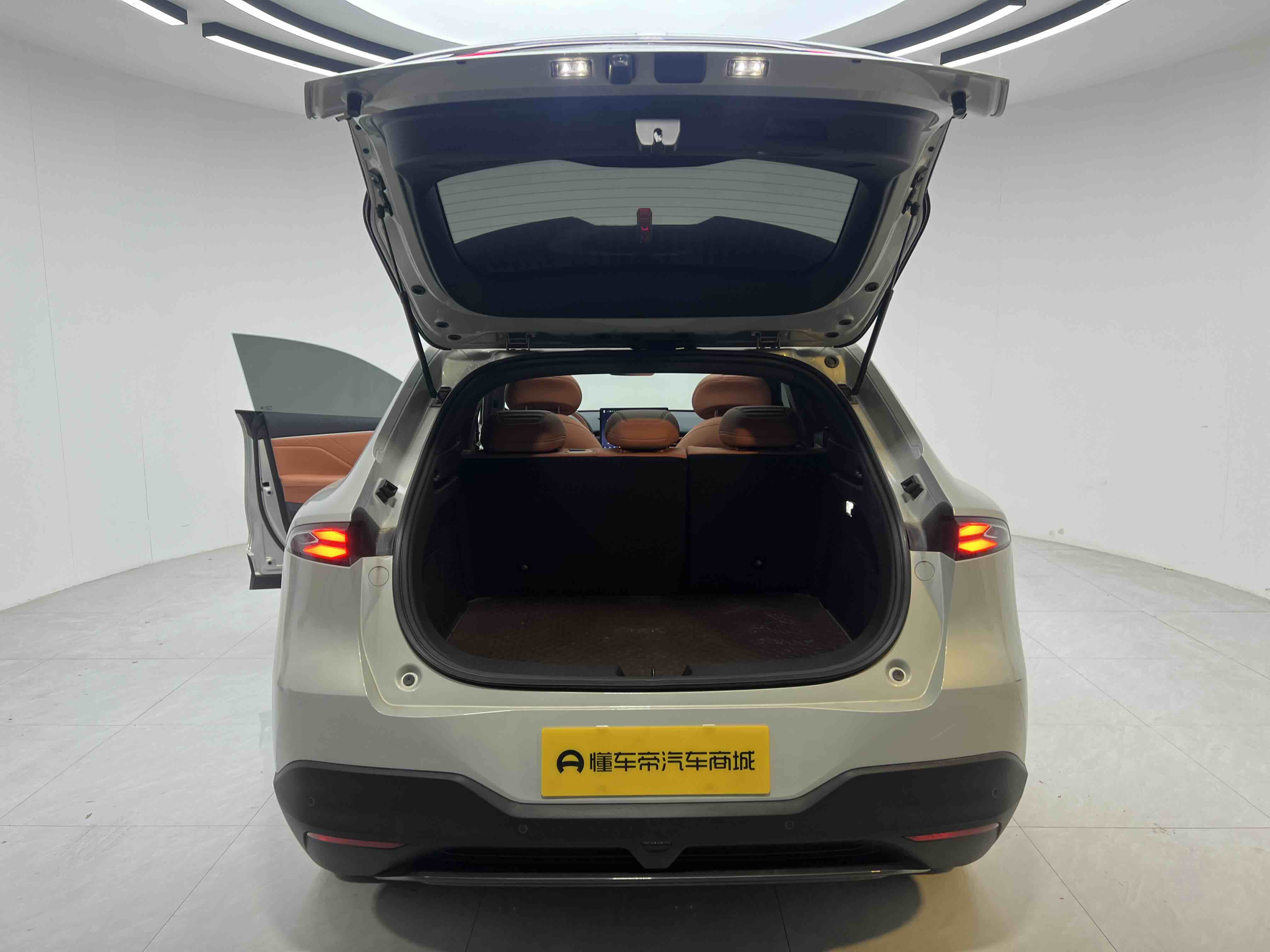 Deepal S05 2025 car image #17