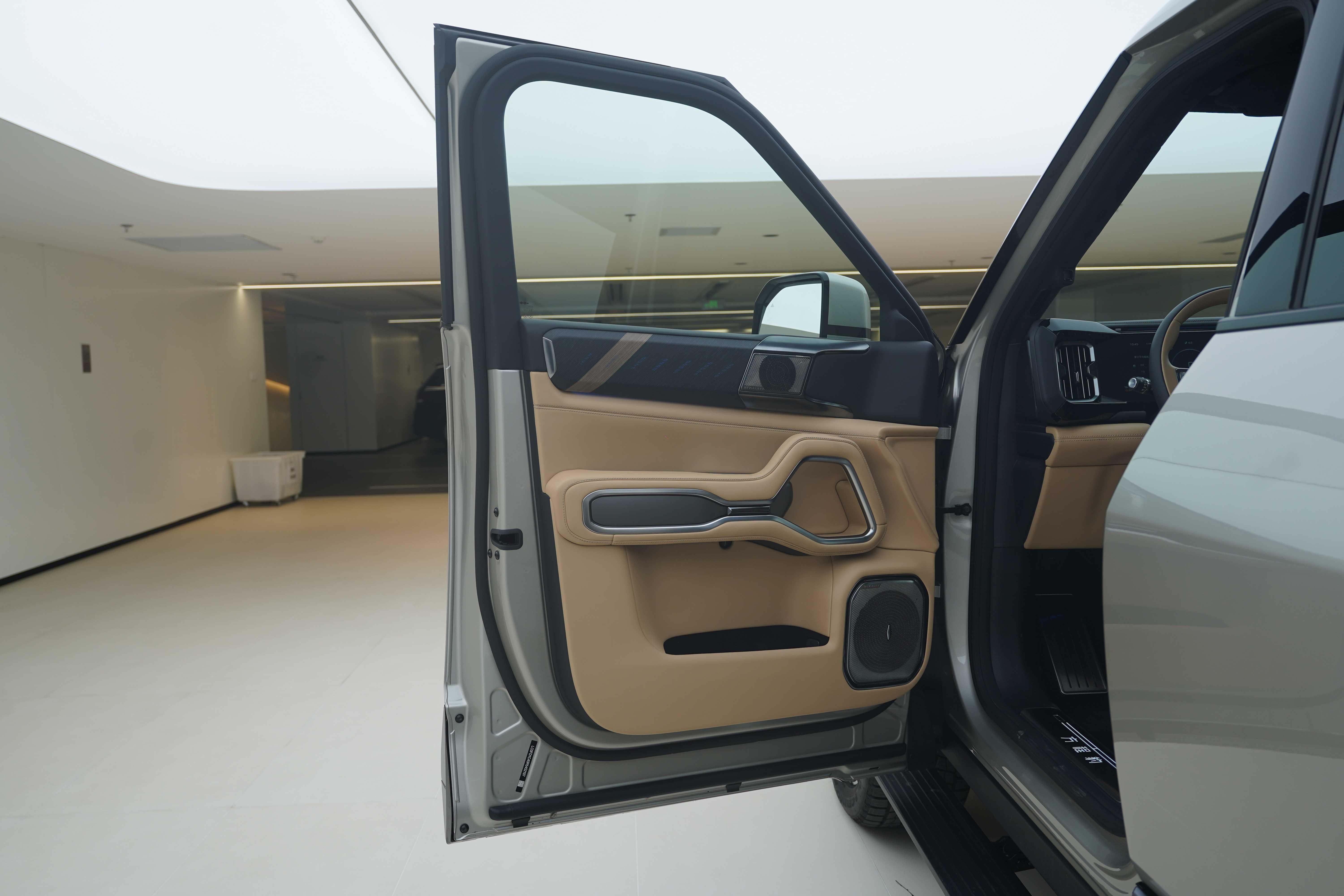 FangChengBao Leopard 8 2024 immagine di auto #17