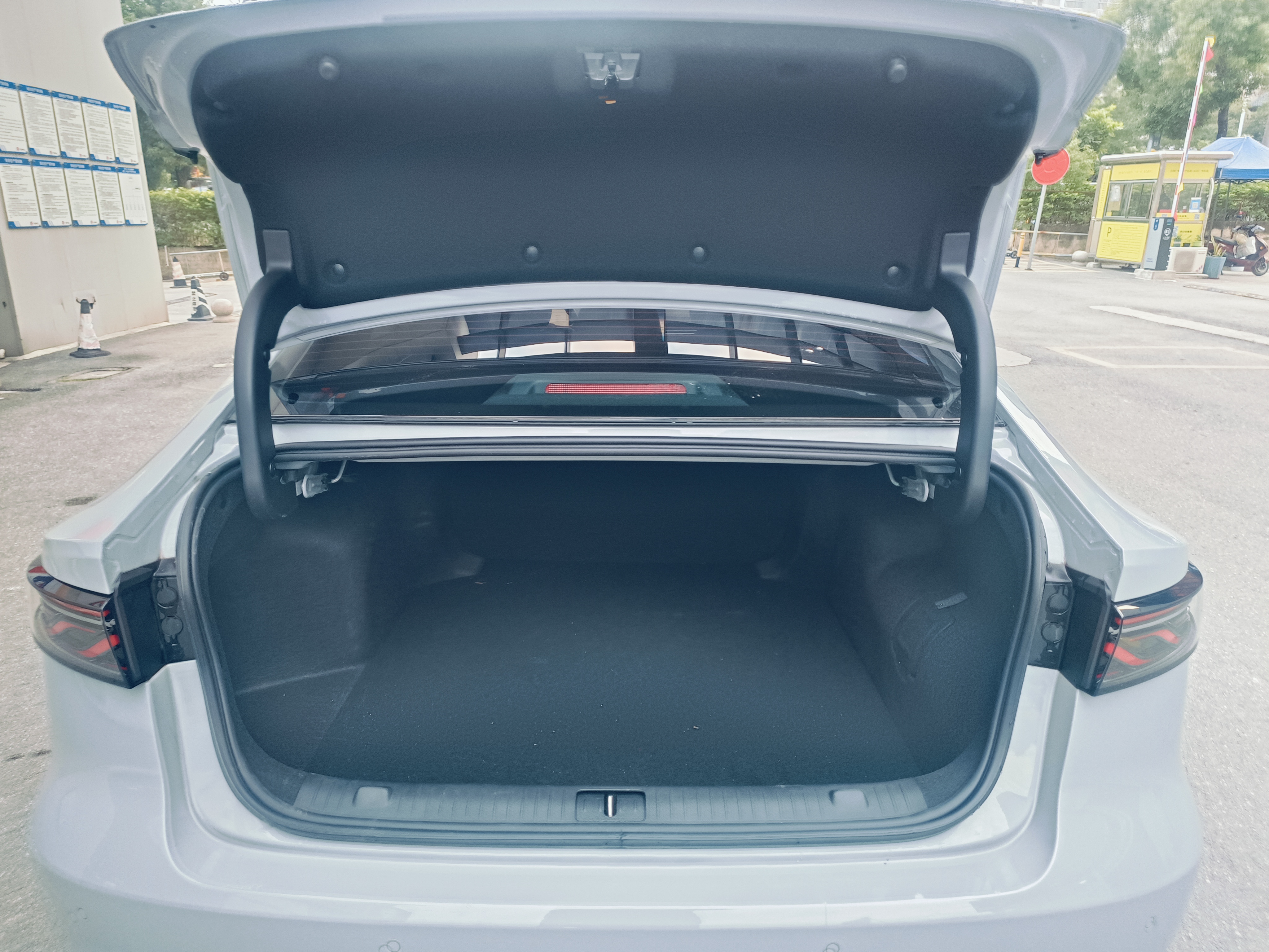 Chery 2024 car image #17