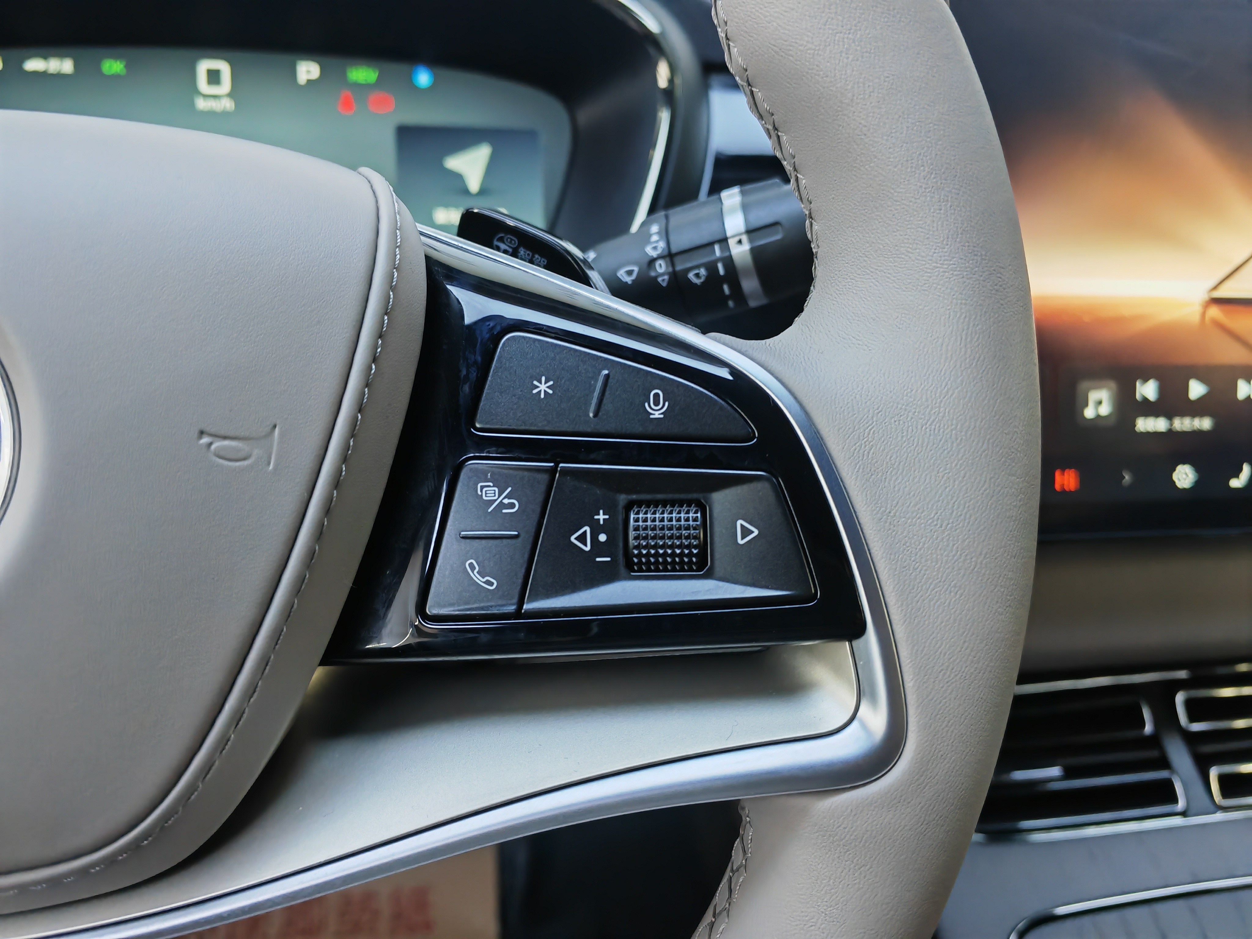 BYD Han 2025 #17 BYD Han 2025 car image #17