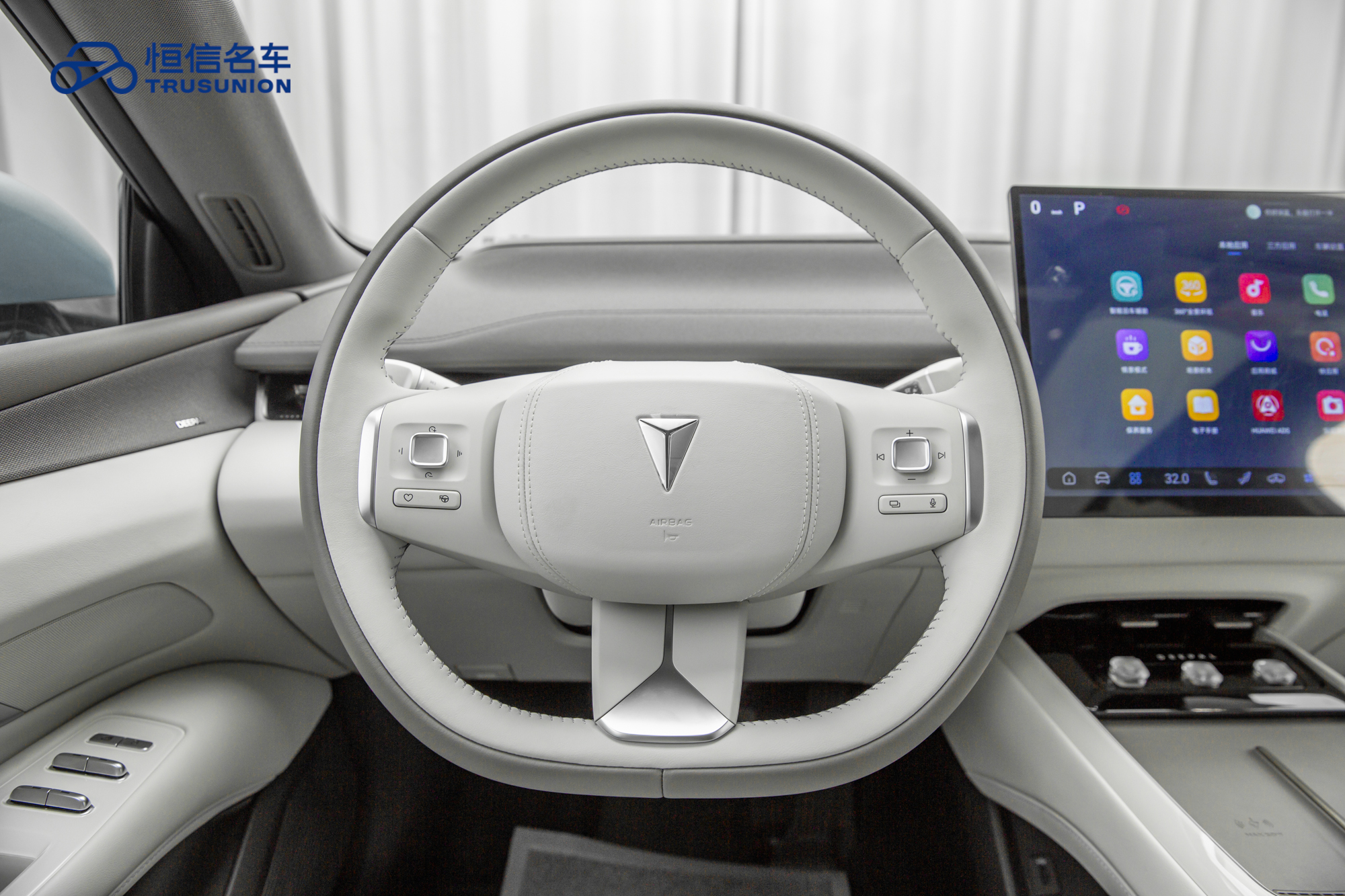 Deepal L07 2025 car image #17