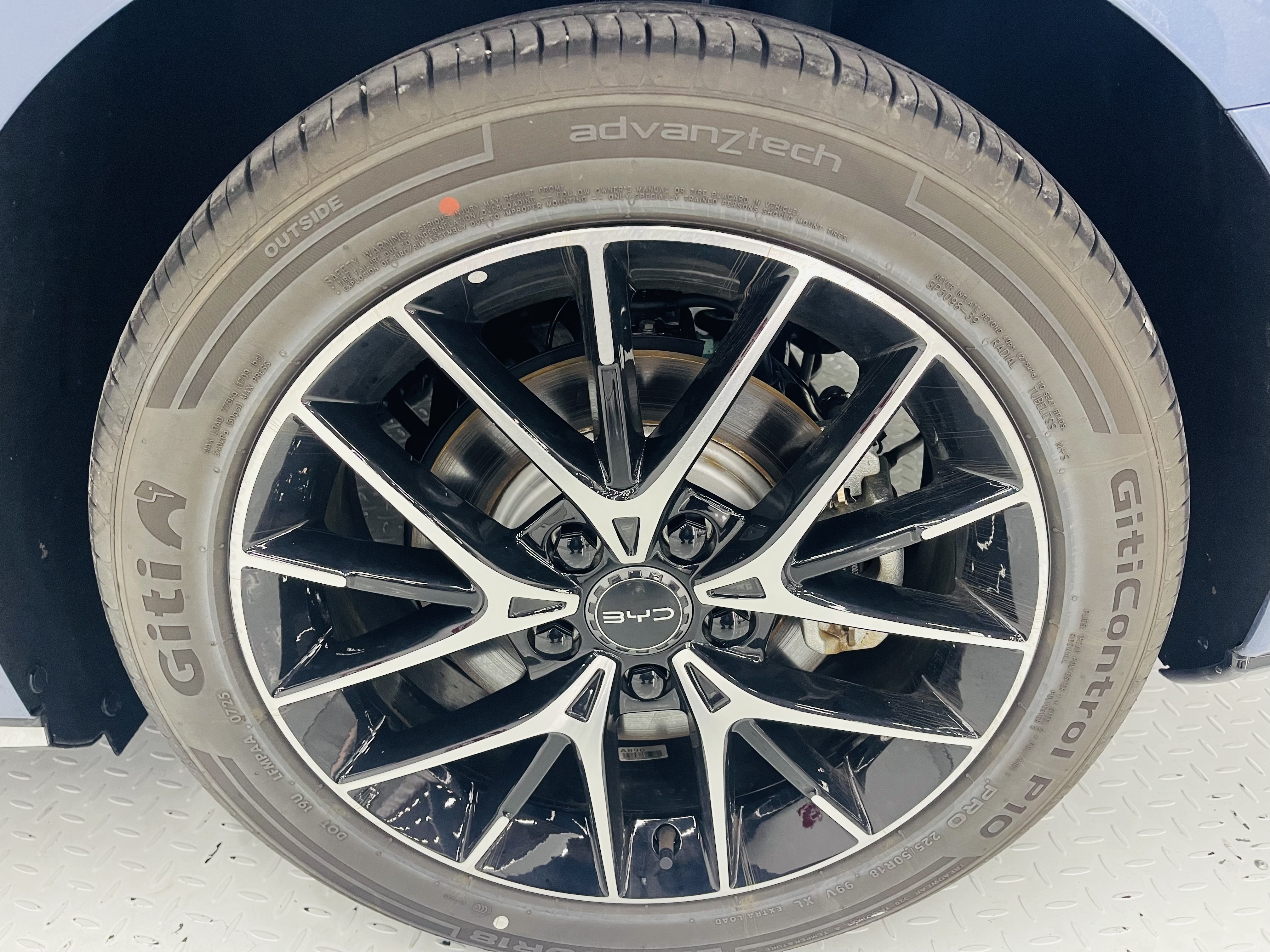 BYD Seal 07 DM-i 2025 car image #17