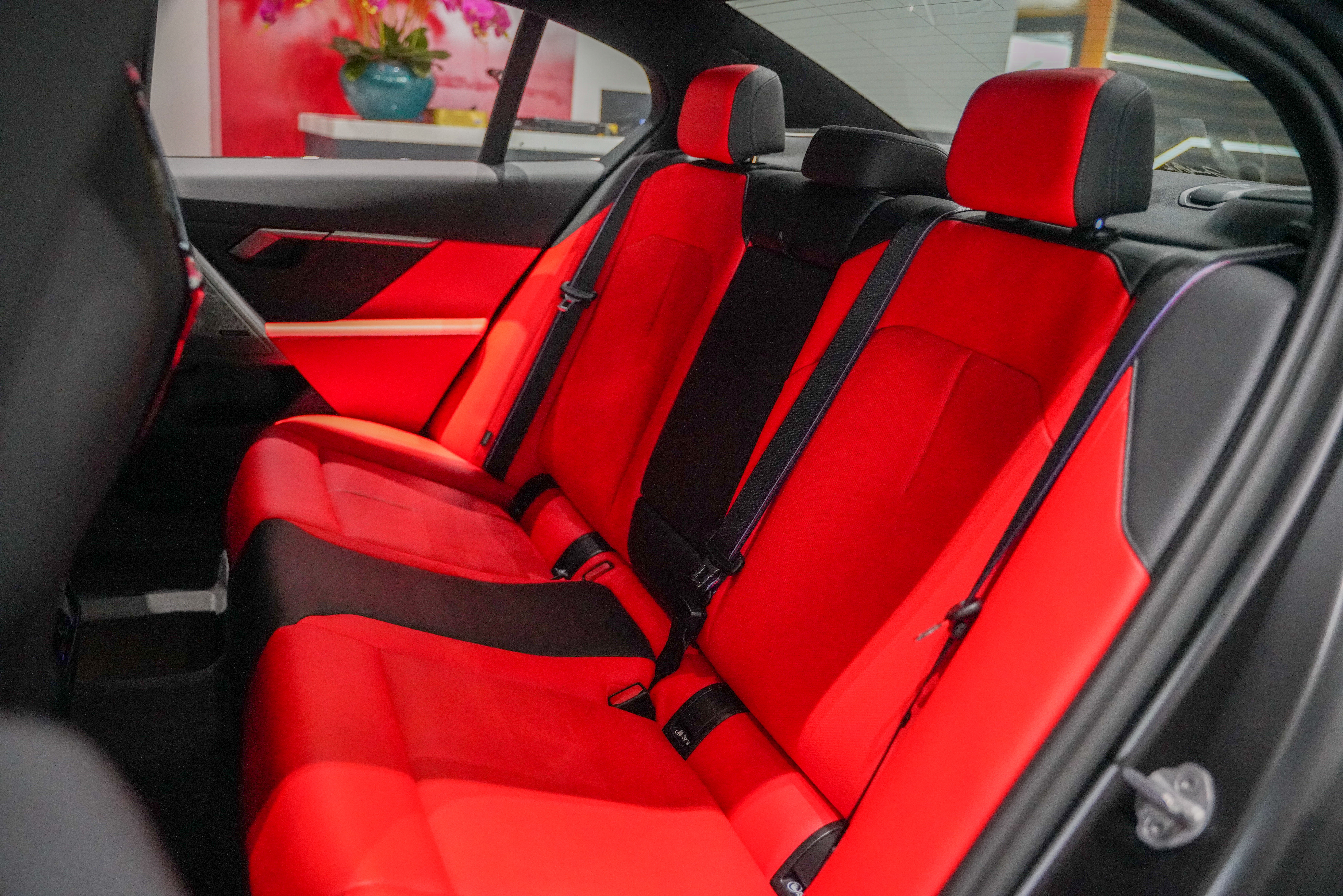 BMW M5 New Energy 2025 car image #17